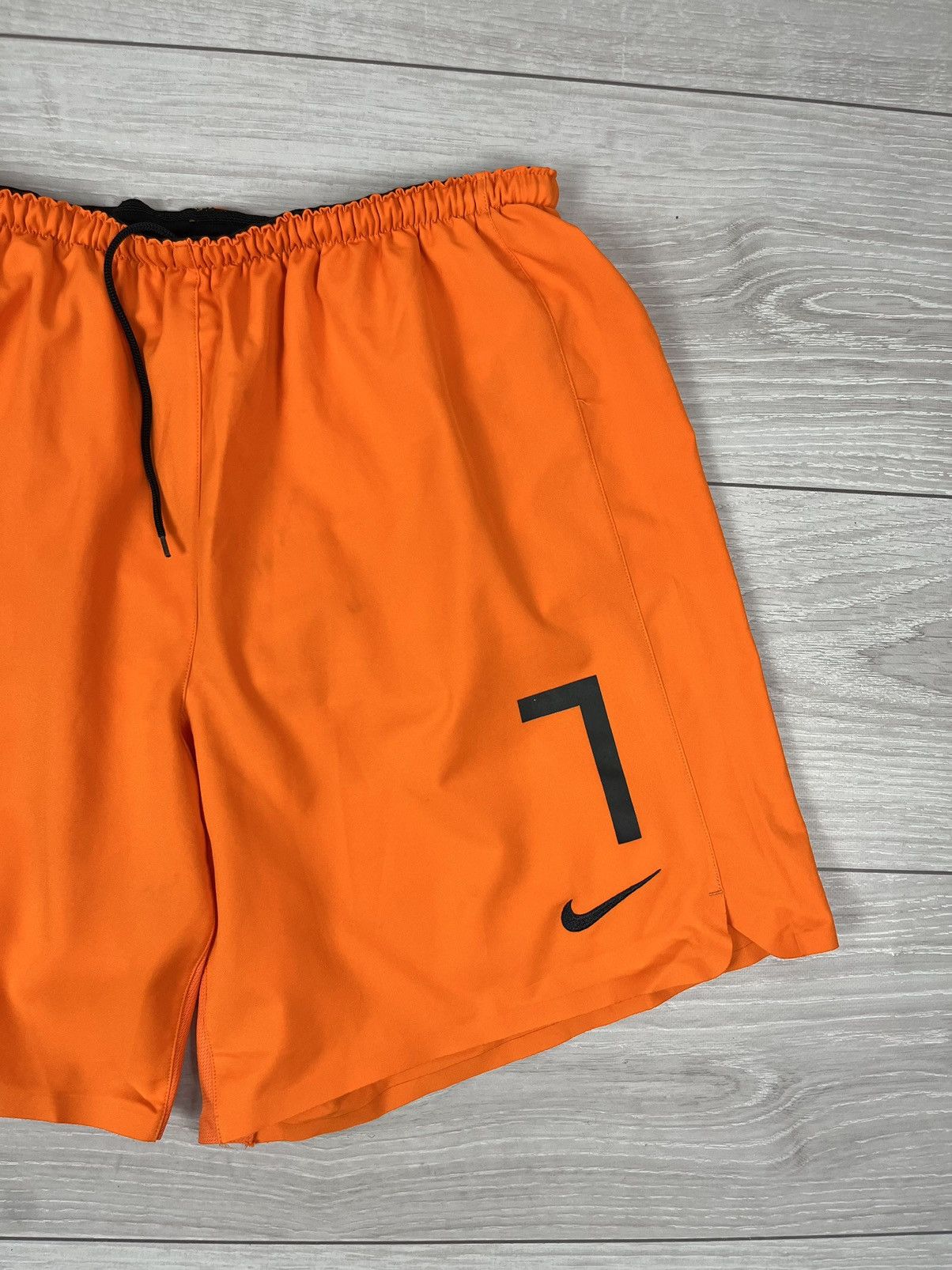 Nike Nike Netherlands Vintage 00s #7 Soccer Player Issue Shorts Size US 36 / EU 52 - 2 Thumbnail