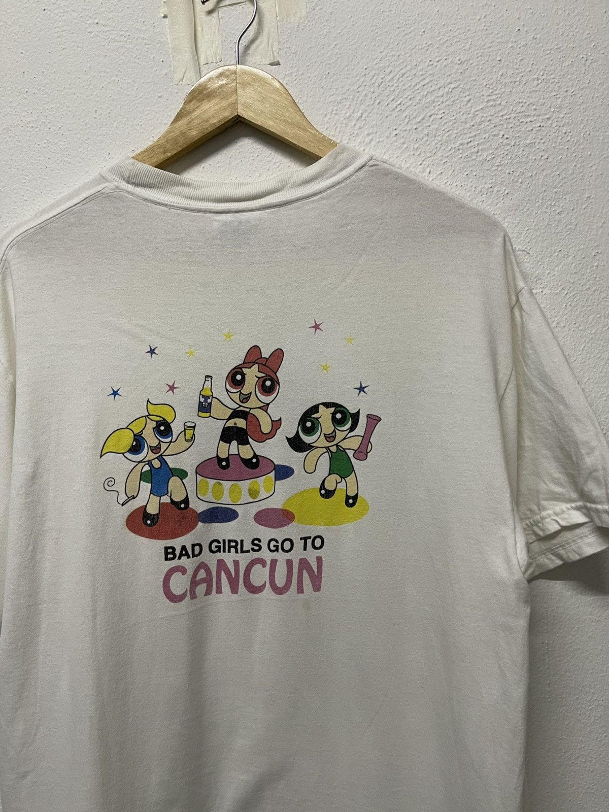 Cartoon Network 2000s POWERPUFF GIRL “BAD GIRL GO TO CANCUN” TSHIRT BOXY Size US L / EU 52-54 / 3 - 5 Thumbnail