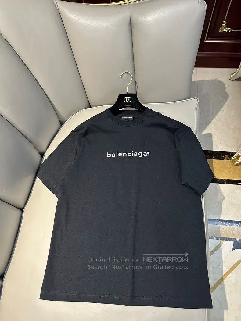 Balenciaga Balenciaga T-Shirt Size US S / EU 44-46 / 1 - 1 Thumbnail