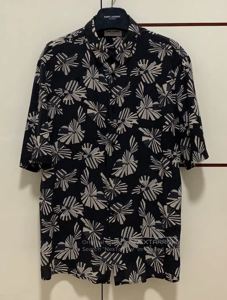 Saint Laurent Paris Saint Laurent Paris size 39 Mulberry Silk Prism Flower Pri Size US L / EU 52-54 / 3 - 1 Thumbnail