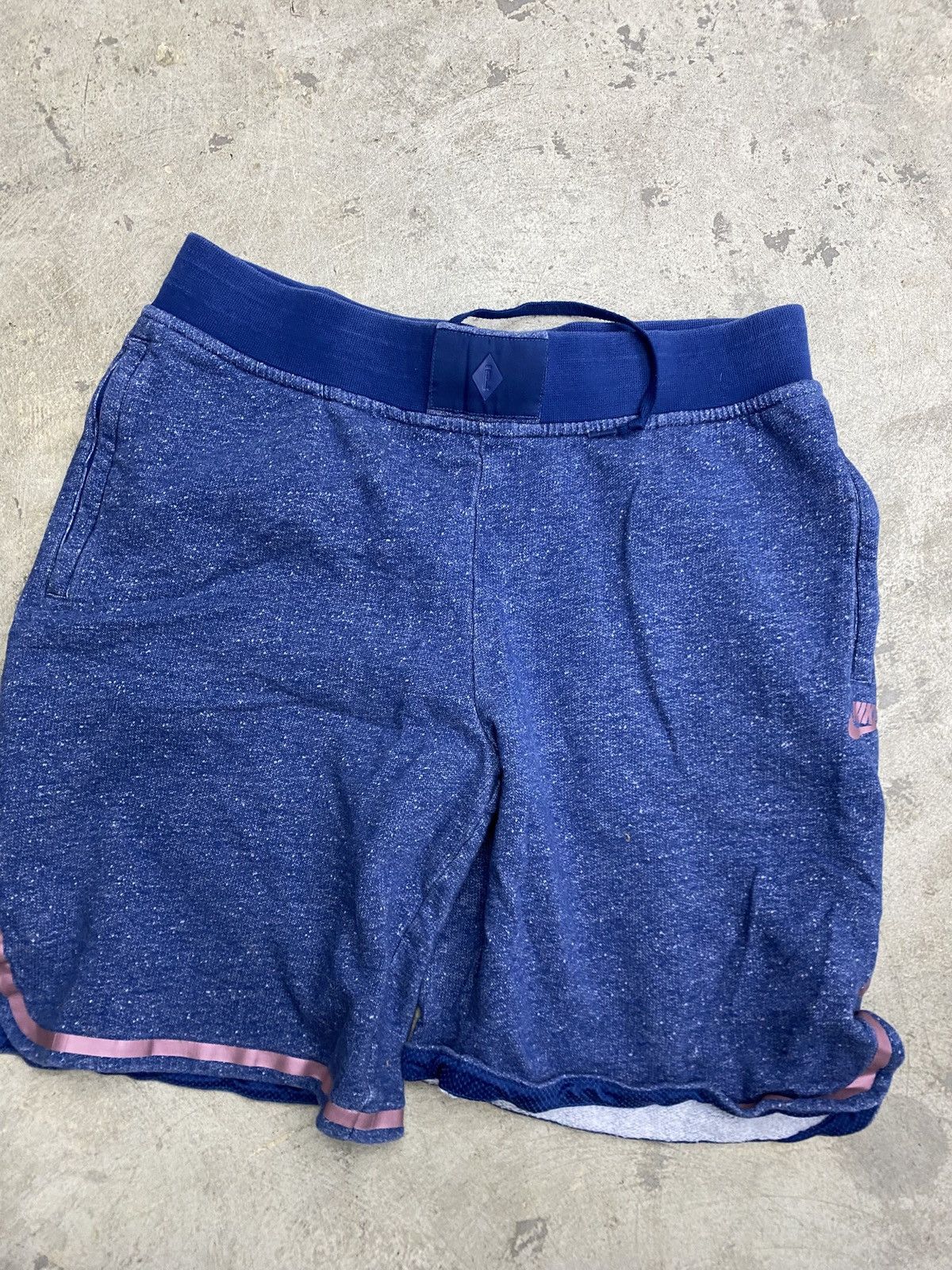 Nike × Pigalle RARE Nike Pigalle Sweatshorts Size US 34 / EU 50 - 1 Thumbnail