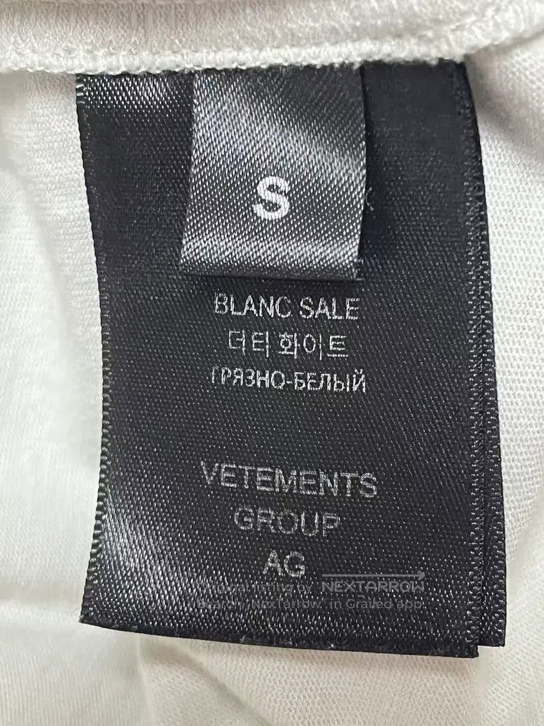 Vetements VETEMENTS Short Sleeve Size US S / EU 44-46 / 1 - 5 Thumbnail