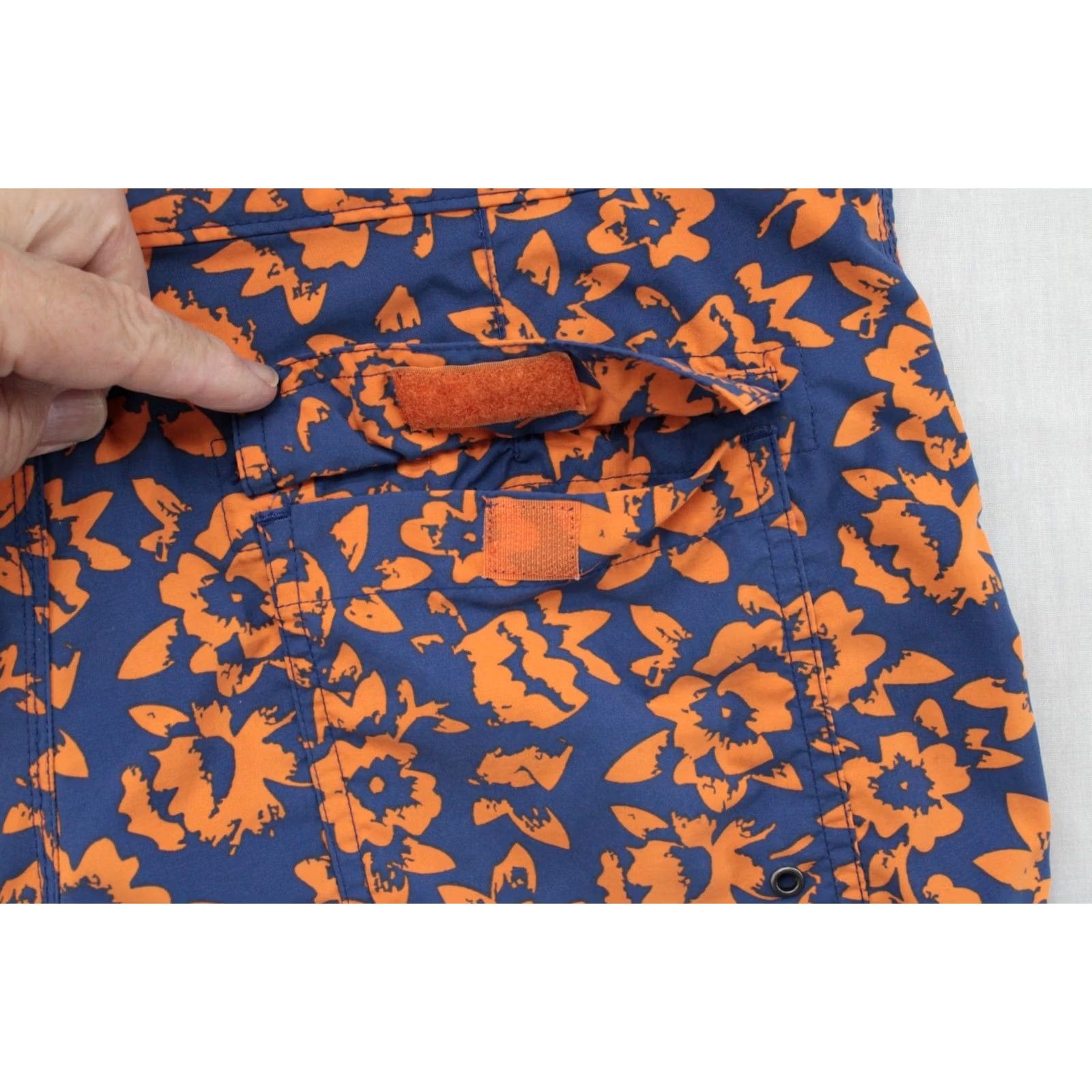 Brooks Brothers Brooks Brothers Red Fleece Board Shorts Mens 34 Blue Orange Floral Swim Trunks Size US 34 / EU 50 - 4 Thumbnail