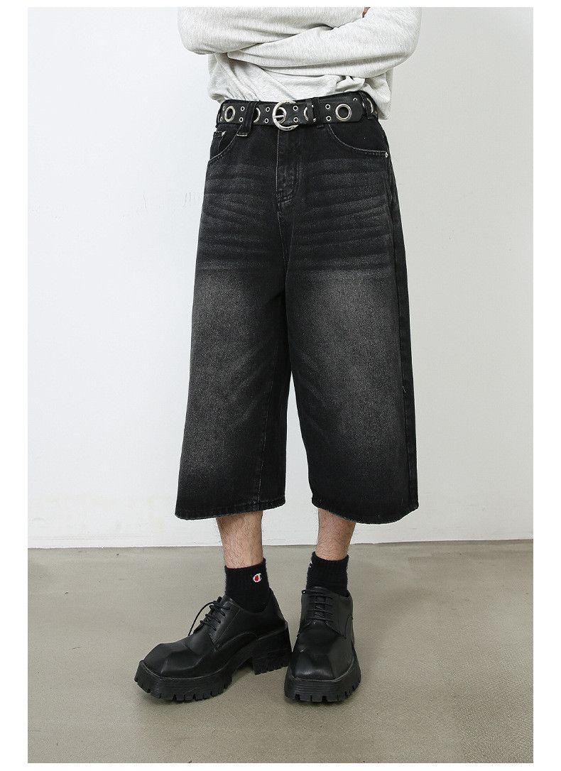 Japanese Brand × Jean Black vintage distressed loose versatile denim shorts Size US 32 / EU 48 - 1 Thumbnail