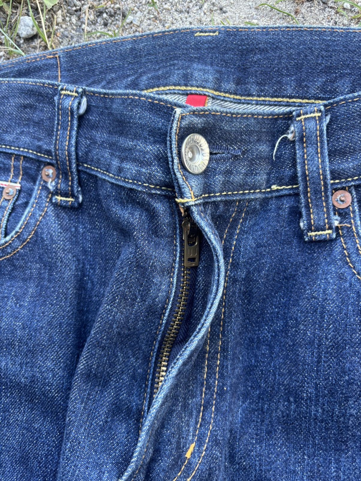 Uniqlo Uniqlo Selvedge Jeans Size US 33 - 5 Thumbnail