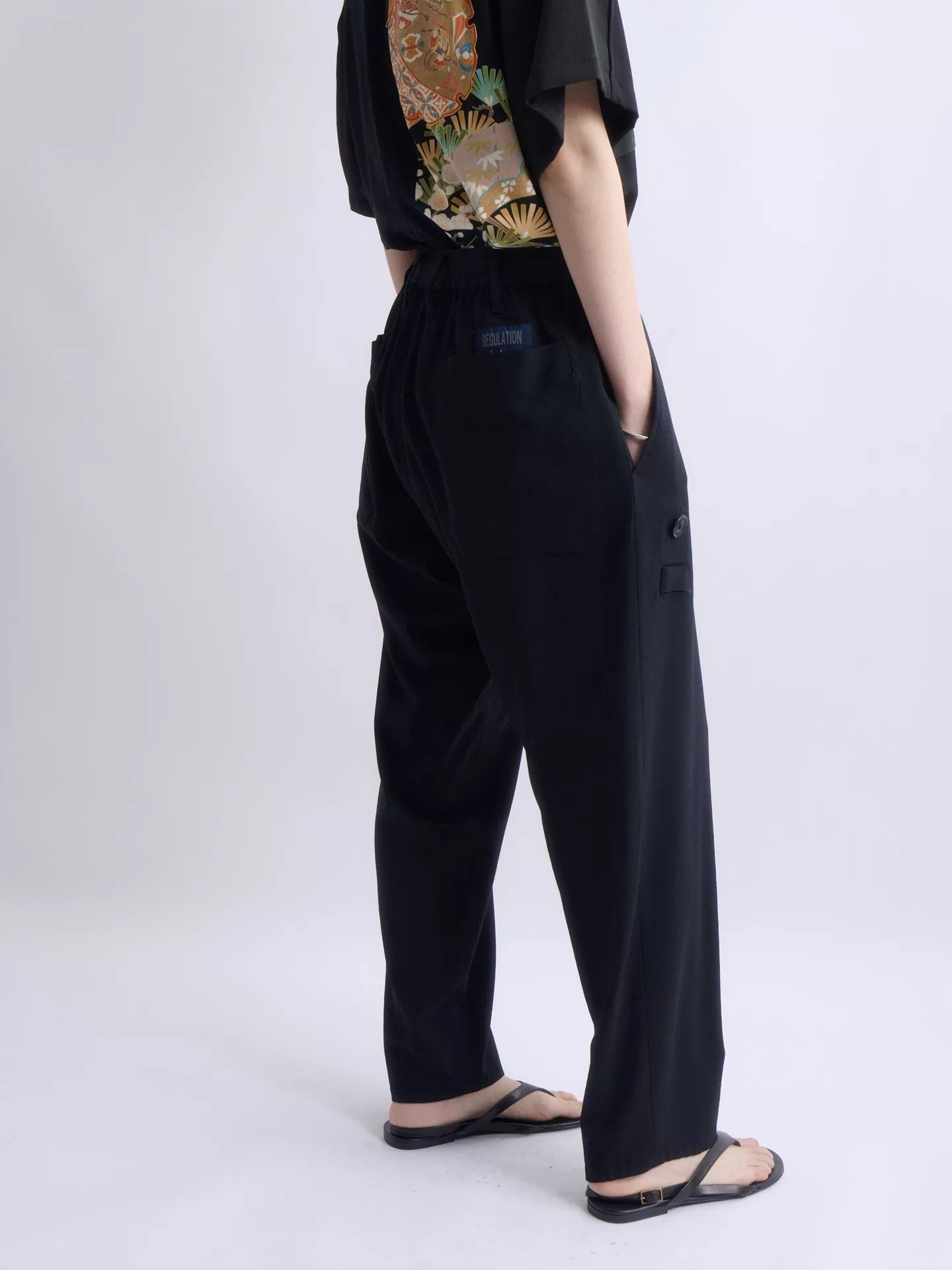 Yohji Yamamoto YOHJI YAMAMOTO Reg Elastic Waist Loose Tapered Pants Size US 29 - 6 Thumbnail