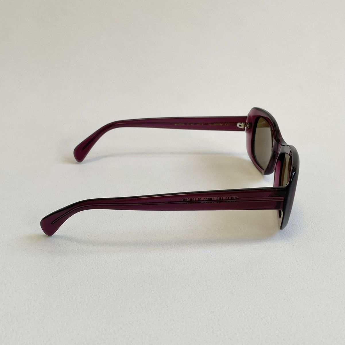 Cutler and Gross ‘Clear Purple’ 70s Rounded Edge Sunglasses Size ONE SIZE - 6 Thumbnail