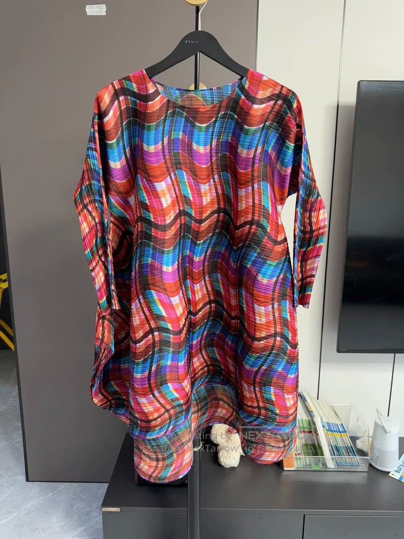 Issey Miyake Issey Miyake Rainbow Spring Ruffled Long Top Size L / US 10 / IT 46 - 1 Thumbnail