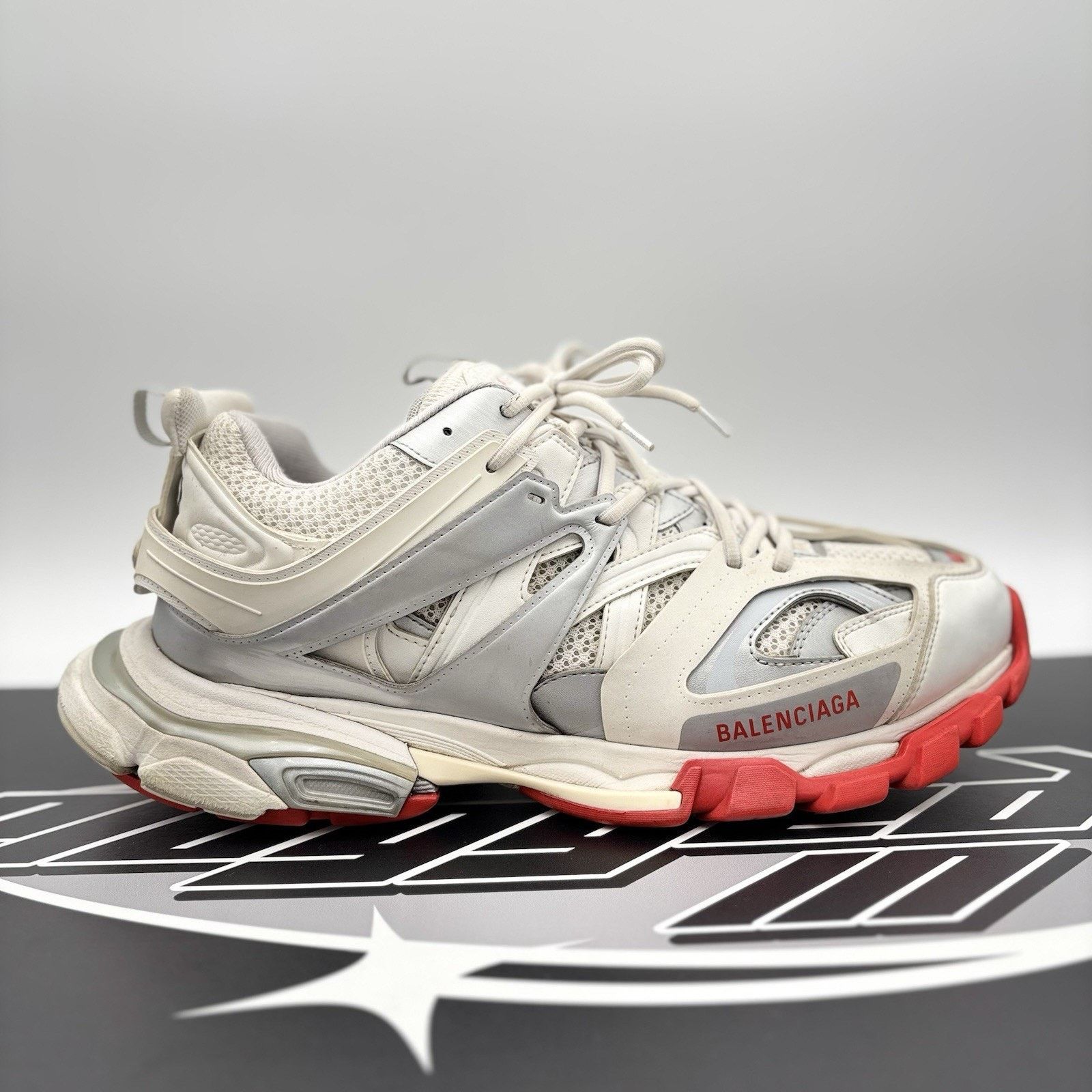 Balenciaga Balenciaga Track Sneaker ' White Red ' | GOOD CONDITION! Size US 13 / EU 46 - 2 Thumbnail