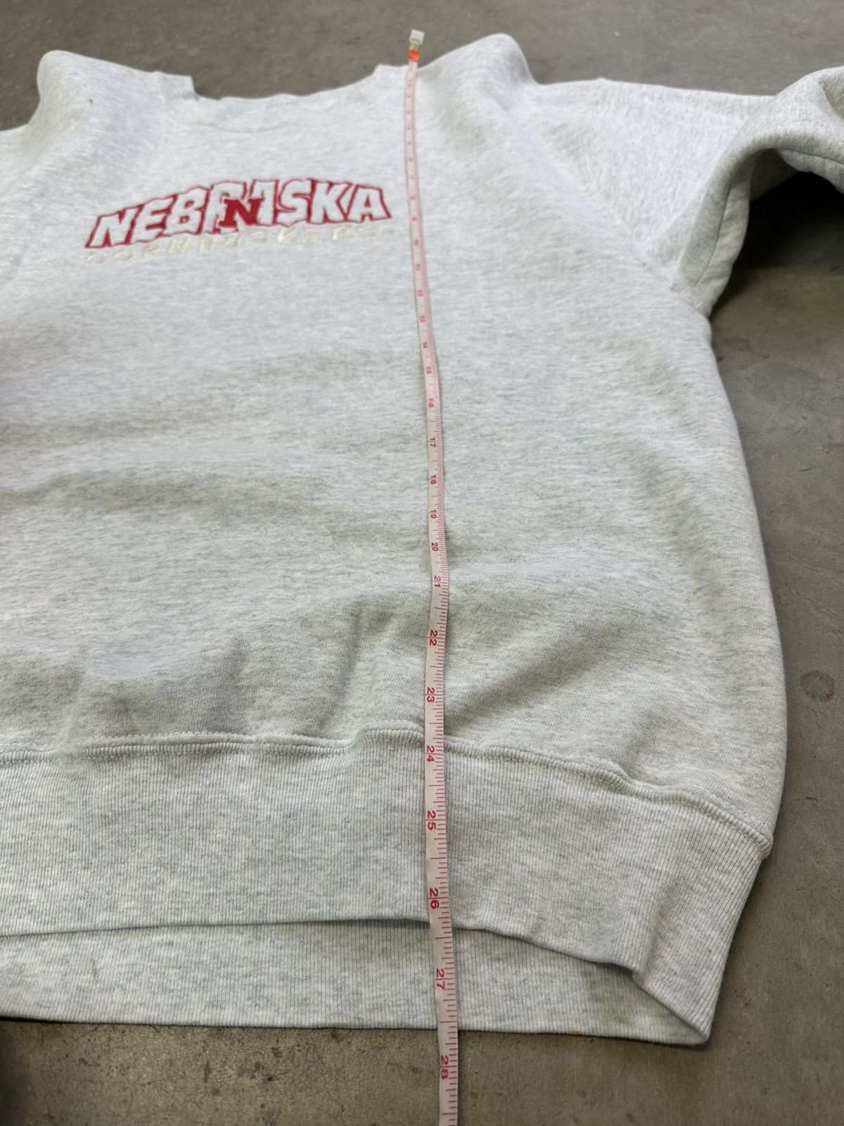 Vintage 90s Nebraska Cornhuskers Embroidered Crewneck Large Size US L / EU 52-54 / 3 - 7 Thumbnail