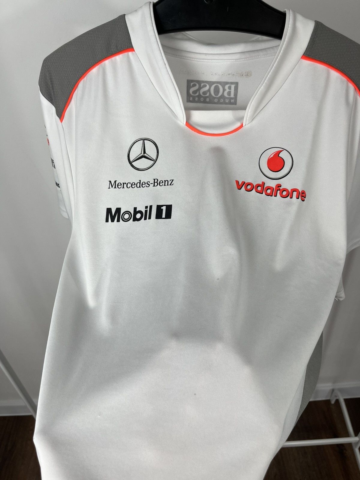 Mercedes-Benz Hugo Boss McLaren Mercedes Vodafone F1 Team Shirt Racing Tee Size US L / EU 52-54 / 3 - 8 Thumbnail