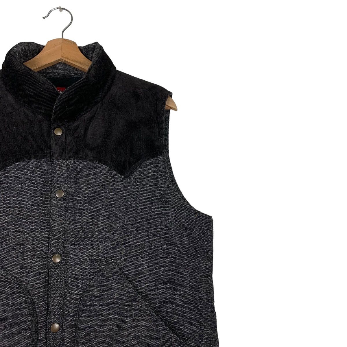 Quiksilver QUIKSILVER Vest #0415-C19 Size US L / EU 52-54 / 3 - 5 Thumbnail