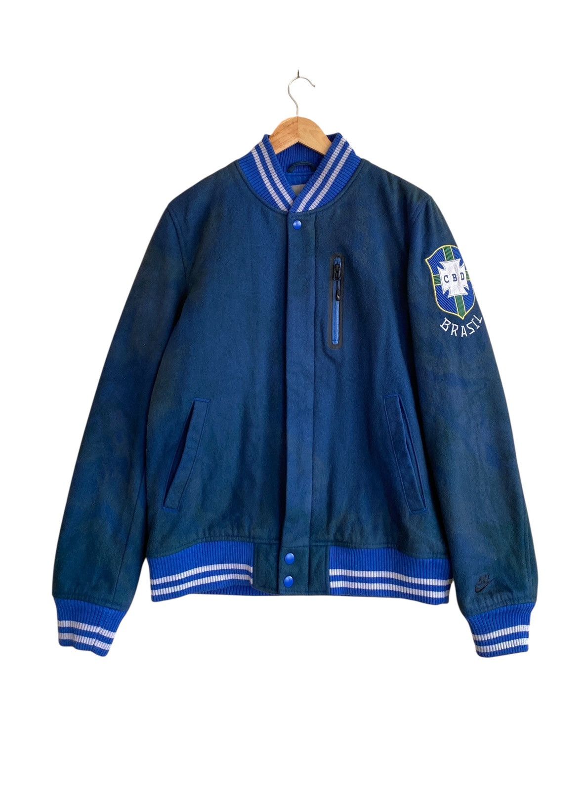 Nike Very Rare Vintage Nike Football Brasil Wool Varsity 2000s Size US L / EU 52-54 / 3 - 2 Thumbnail