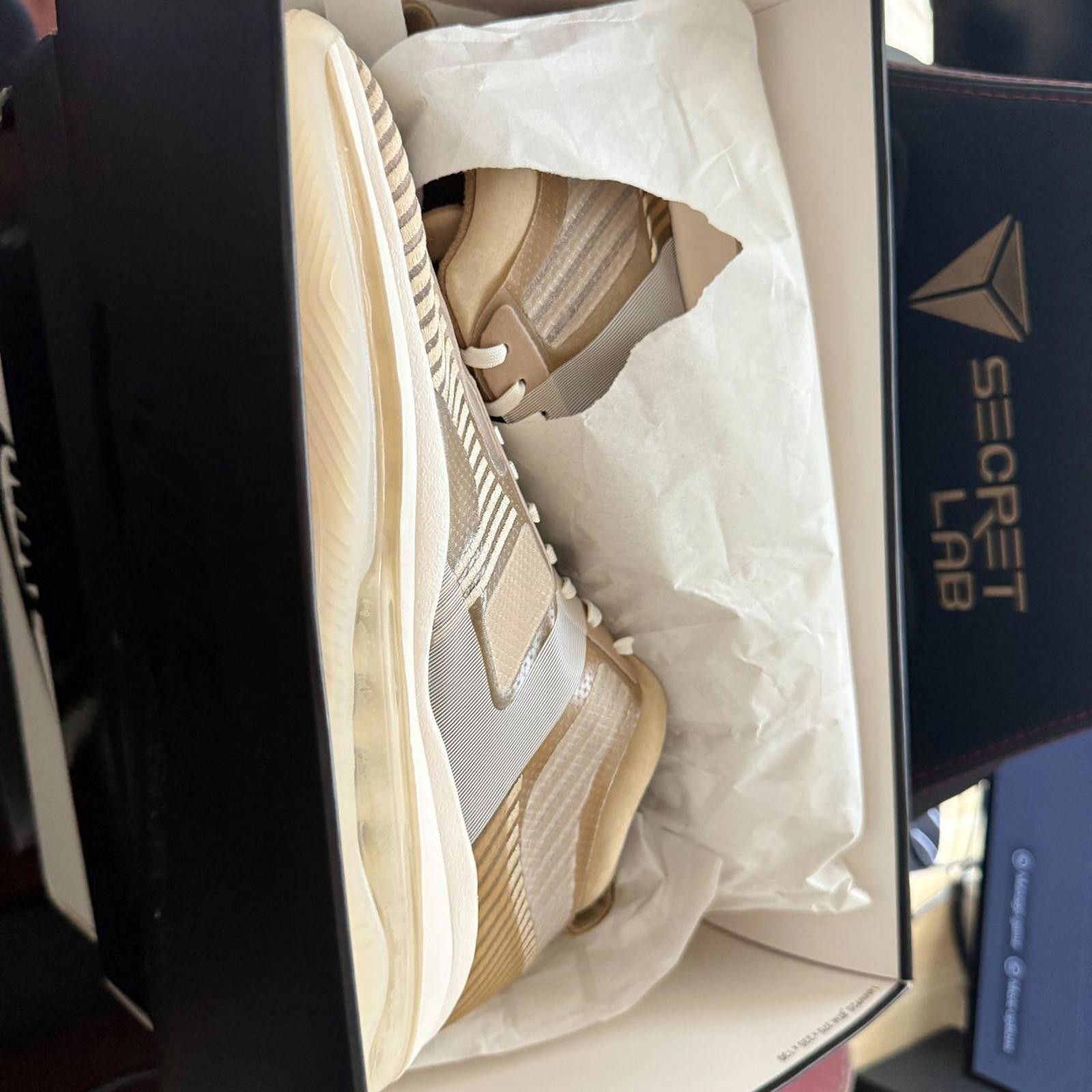 John Elliott LeBron x John Elliott Icon Size US 12 / EU 45 - 2 Thumbnail