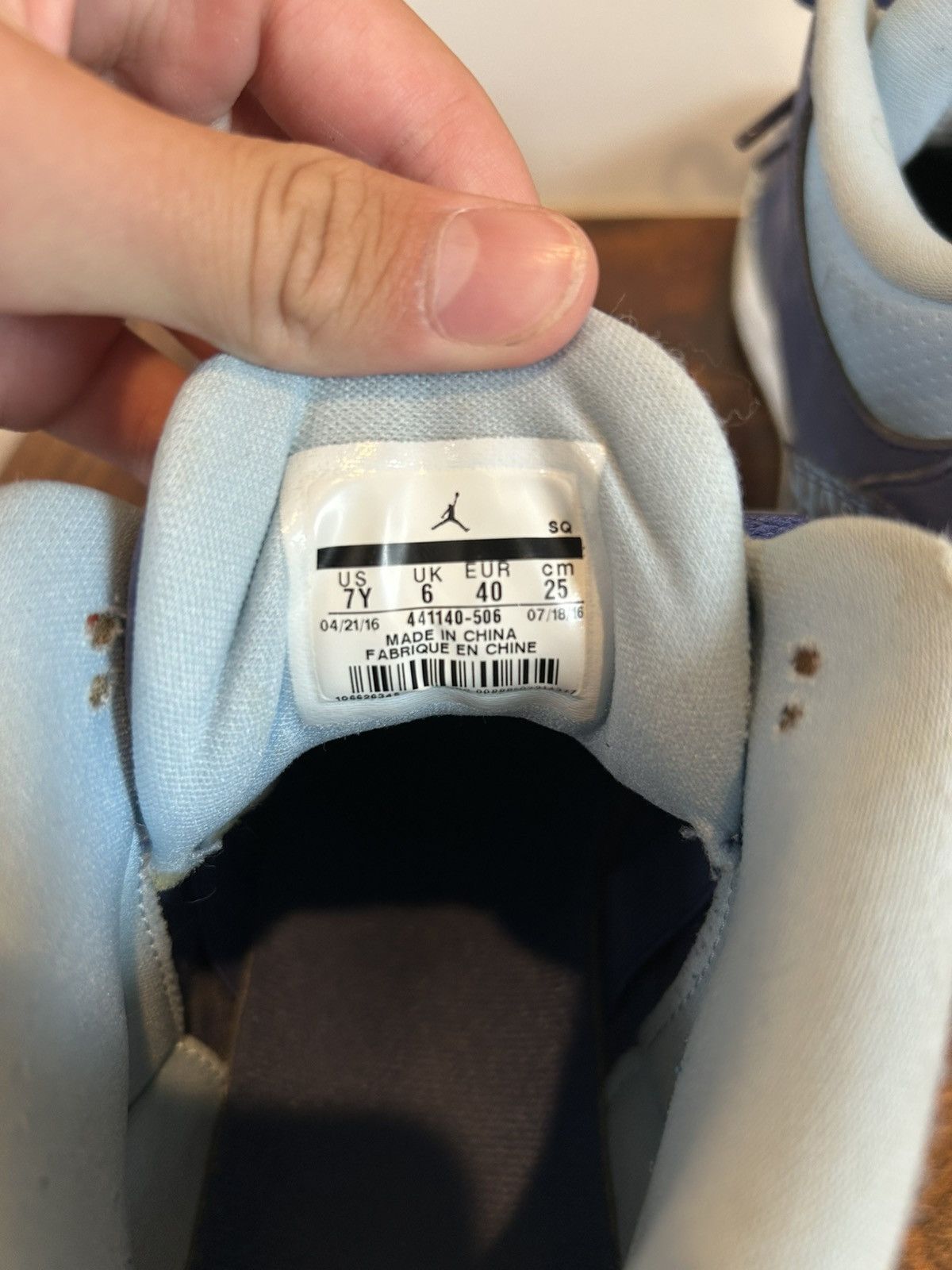Jordan Brand Air Jordan 3 Retro GS “Powder Blue” Size US 7 / EU 40 - 3 Thumbnail