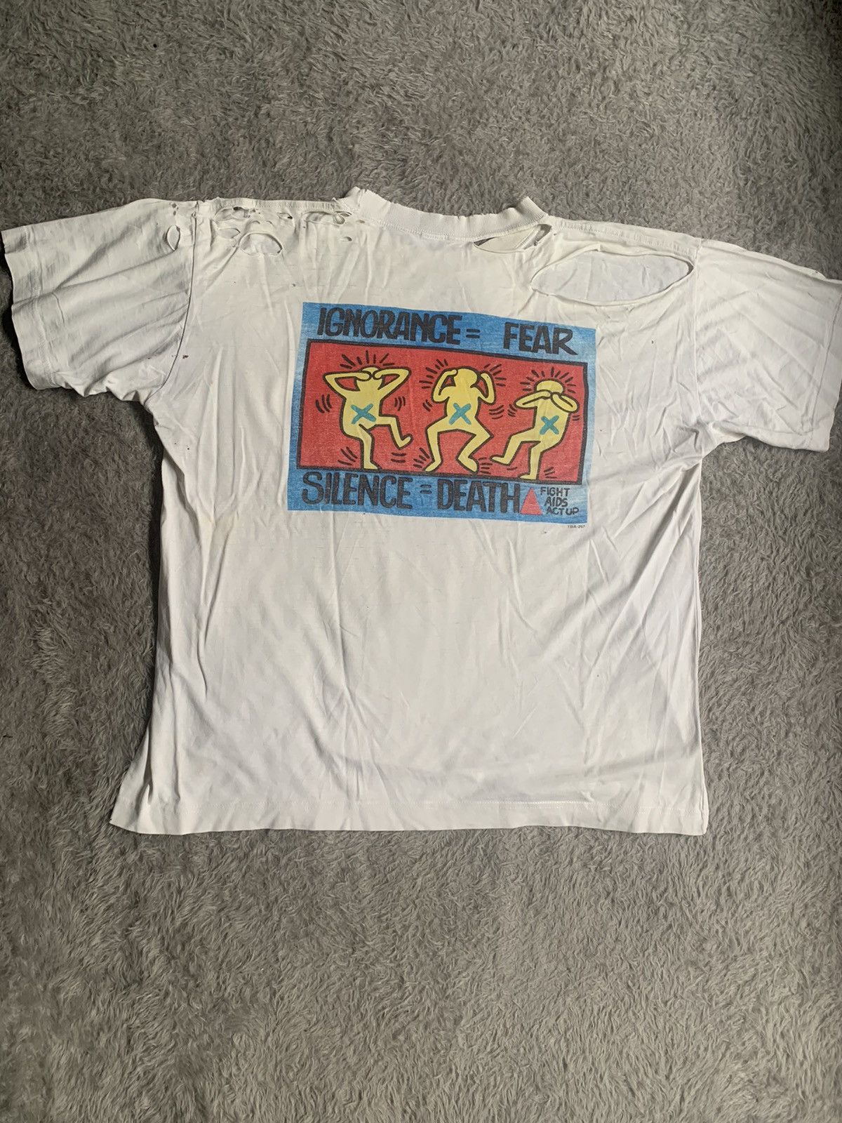 Keith Haring × Vintage Vintage Thrashed Keith Haring Tee Size US XL / EU 56 / 4 - 14 Thumbnail