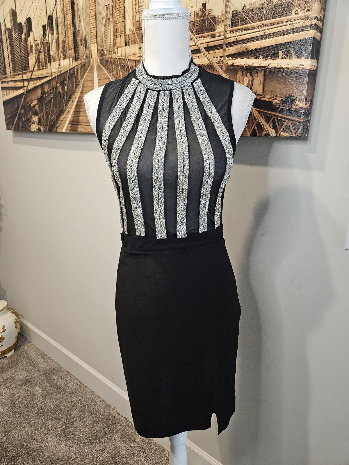 Designer Kimcine Elegant Black Dress with Shimmery Details Size M Size M / US 6-8 / IT 42-44 - 1 Thumbnail