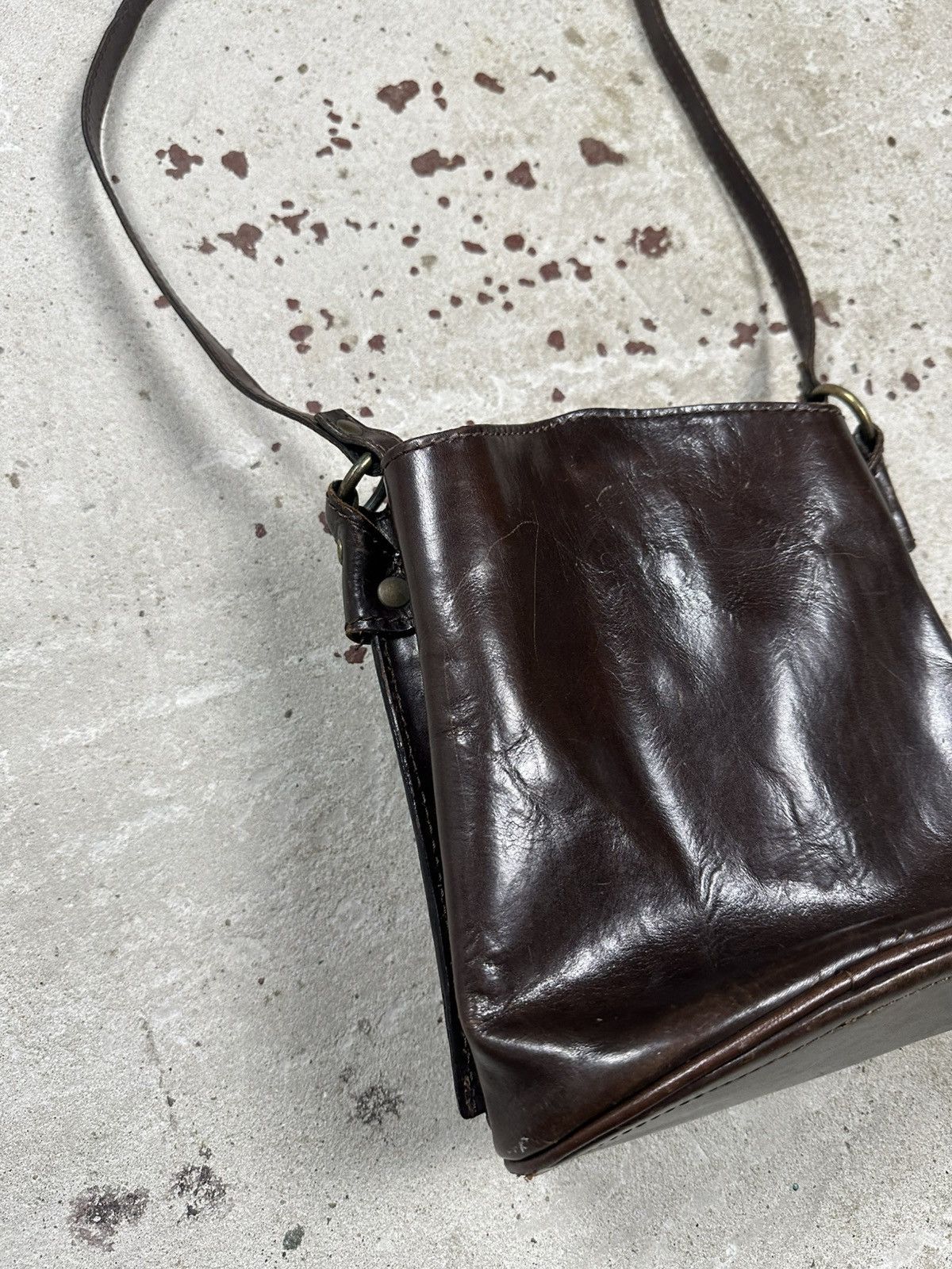 Japanese Brand Vintage 90s Brown Genuine Leather Messenger Crossbody Bag Size ONE SIZE - 7 Thumbnail