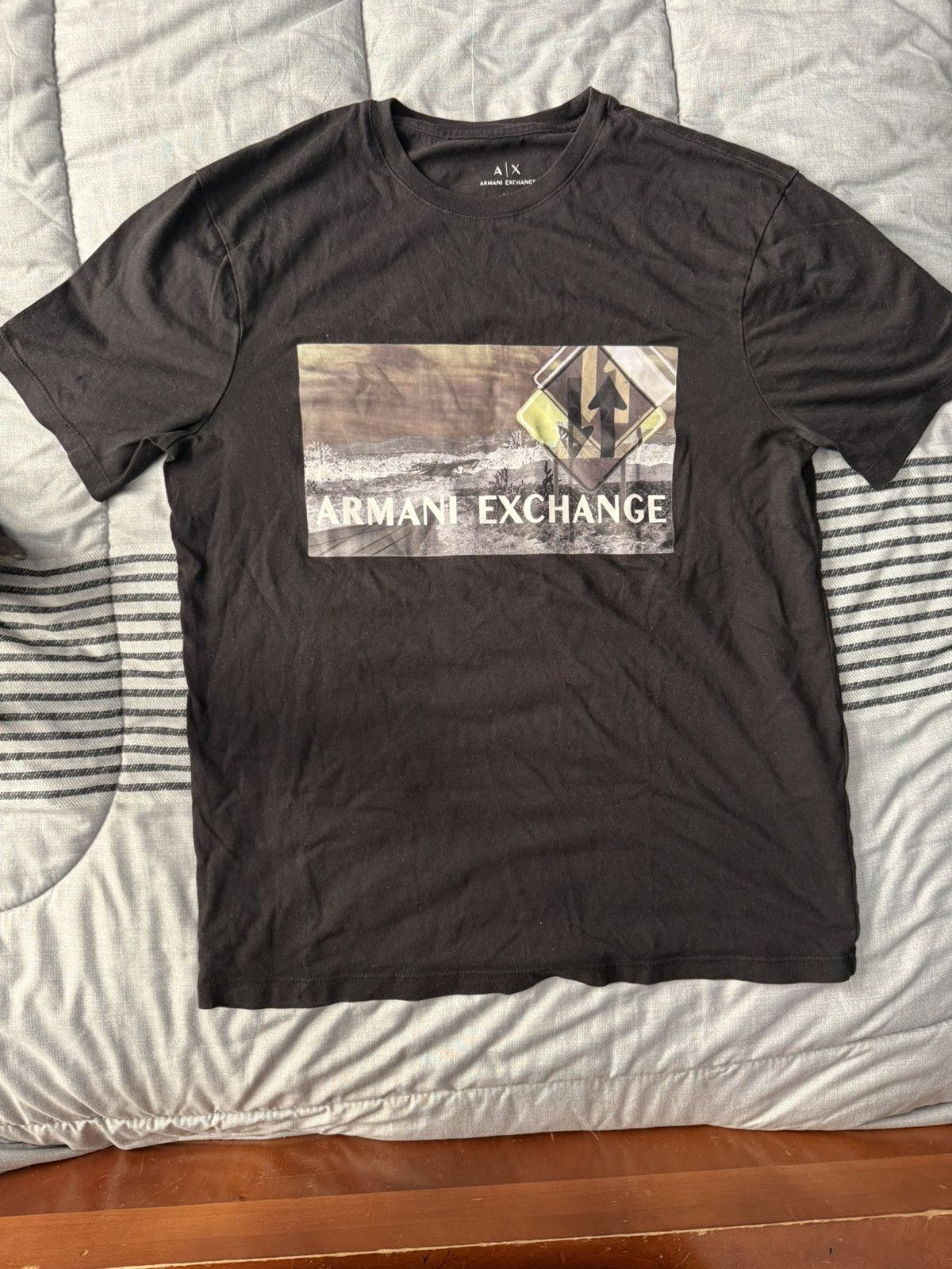 Armani Exchange Armani Exchange black and camo graphic tee Size US S / EU 44-46 / 1 - 1 Thumbnail