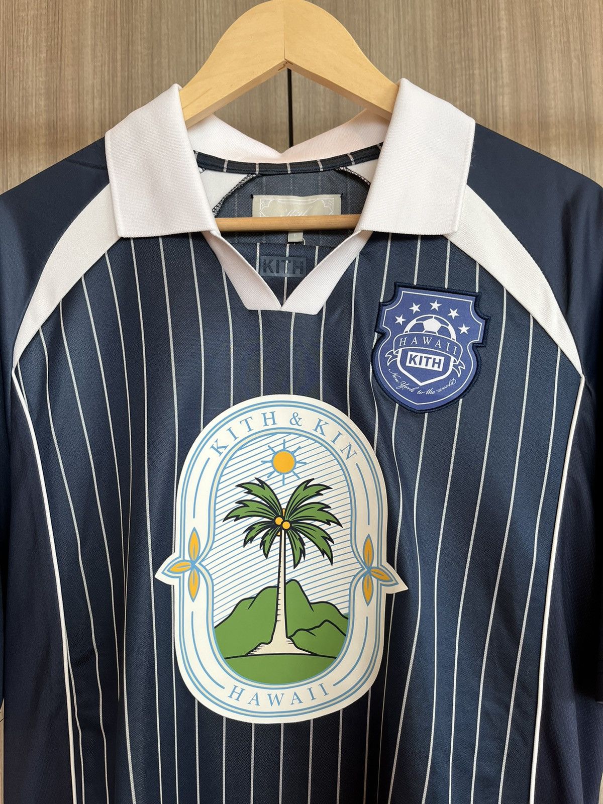 Kith Kith Hawaii Ripple Navy White Soccer Jersey Size US L / EU 52-54 / 3 - 2 Thumbnail