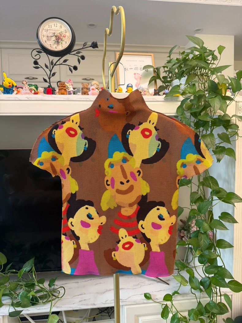 Issey Miyake issey miyake size:one size Short sleeves with little figur Size XXS / US 00 / IT 34 - 1 Thumbnail