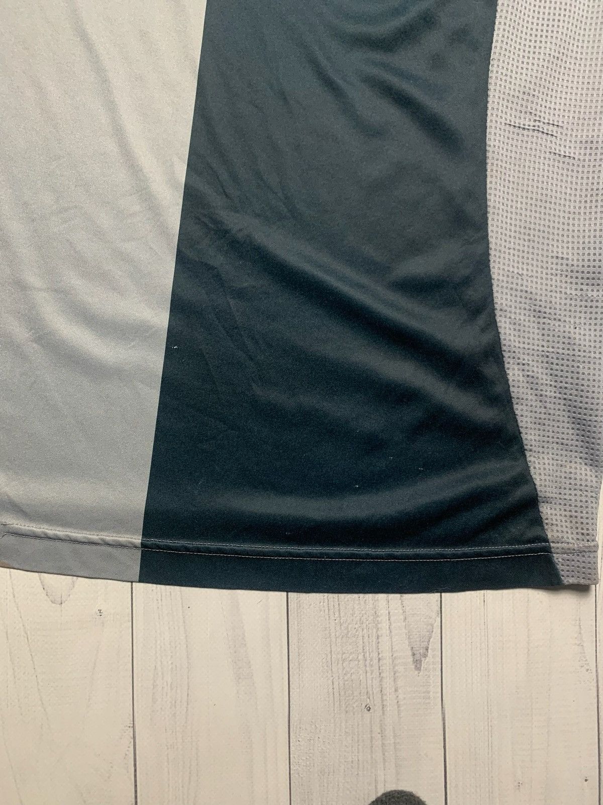 Under Armour × Vintage Vintage spurs Tottenham soccer jersey size L away rare Size US L / EU 52-54 / 3 - 11 Thumbnail