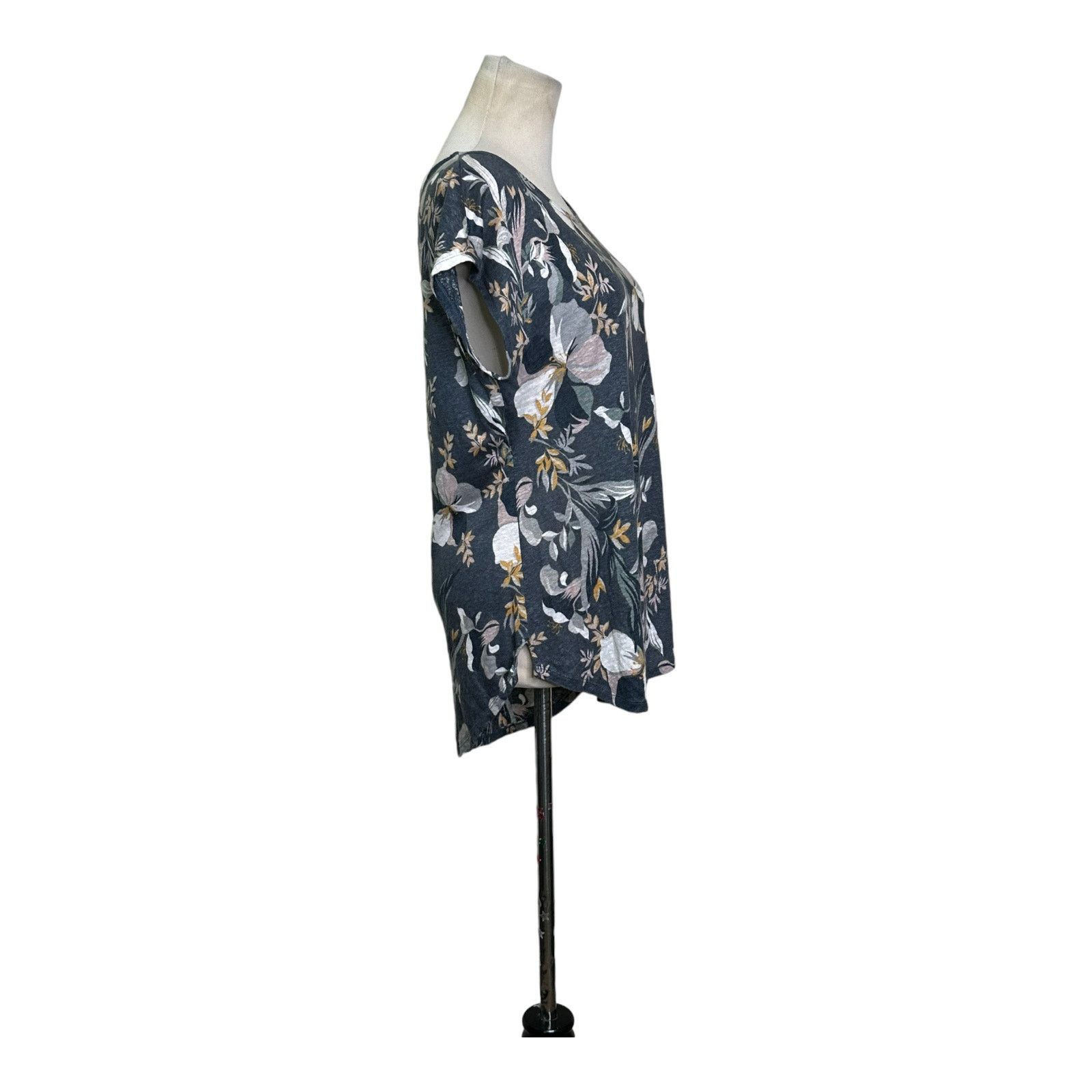 Rachel Zoe Rachel Zoe gray floral linen short sleeves top size L Size L / US 10 / IT 46 - 8 Thumbnail