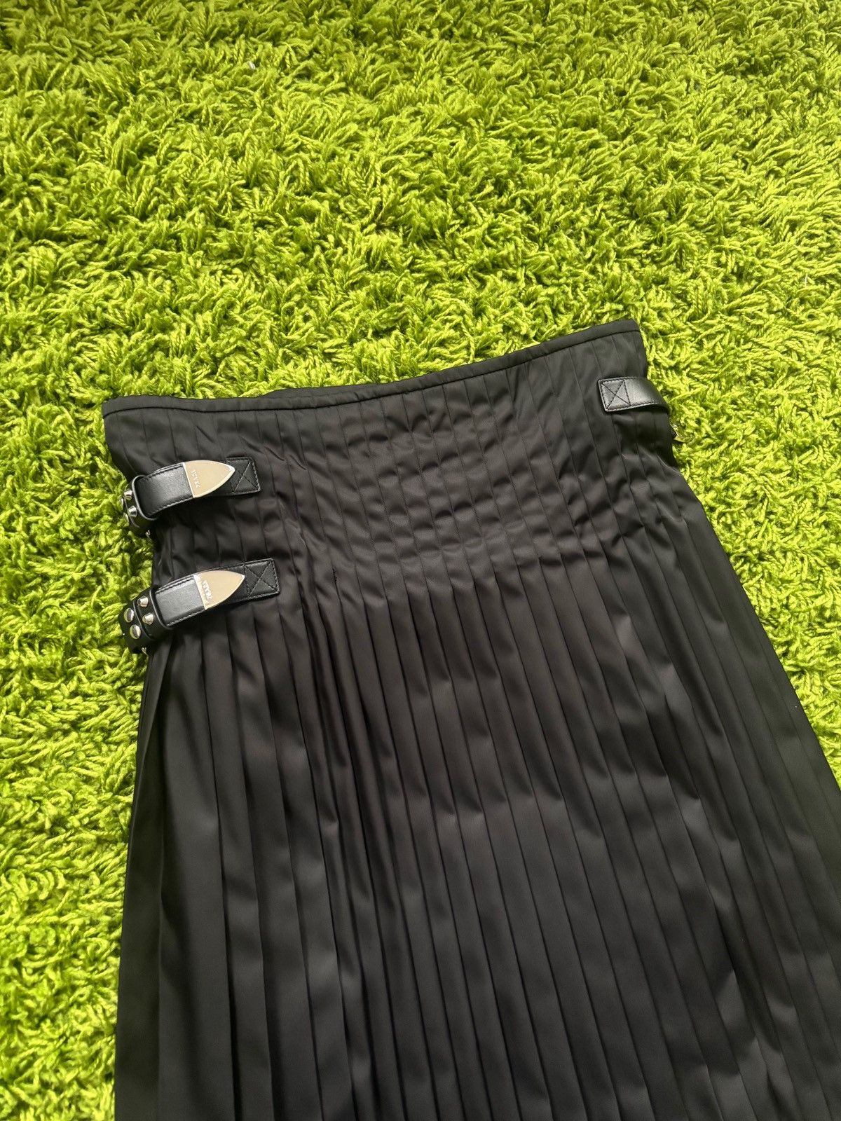 Prada FW2019 SAMPLE Studded Belt Kilt Skirt Size 28" / US 6 / IT 42 - 5 Thumbnail