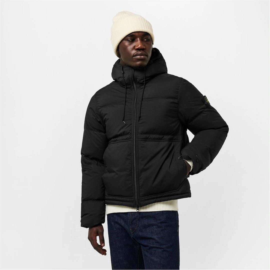 Stone Island o1g2r1mq0526 Quilted Medium Puffer Jacket in Nero Size US S / EU 44-46 / 1 - 3 Thumbnail