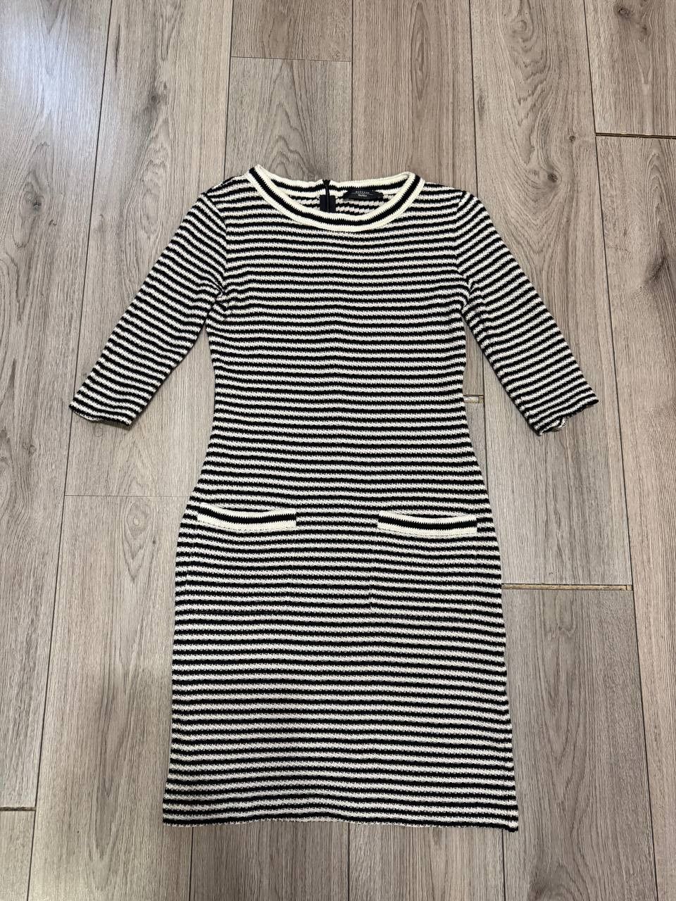 Weekend Max Mara weekend max mara dress womens size M Striped White/Black Size M / US 6-8 / IT 42-44 - 1 Thumbnail
