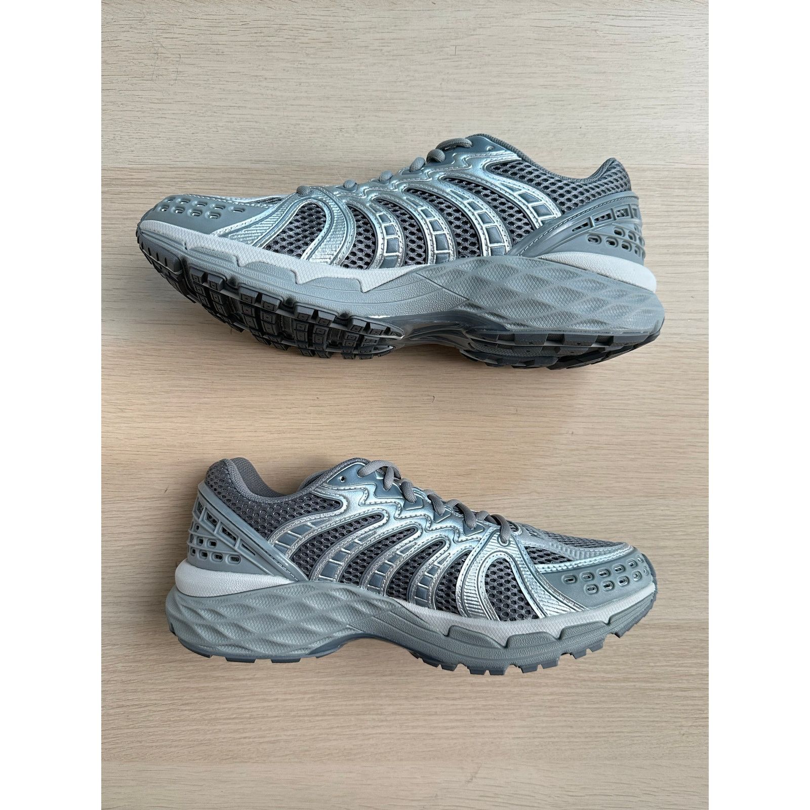 K-Swiss K-Swiss x Anwar Carrots Konejo Gray Sneaker - Size 8M - New Size US 8 / EU 41 - 4 Thumbnail