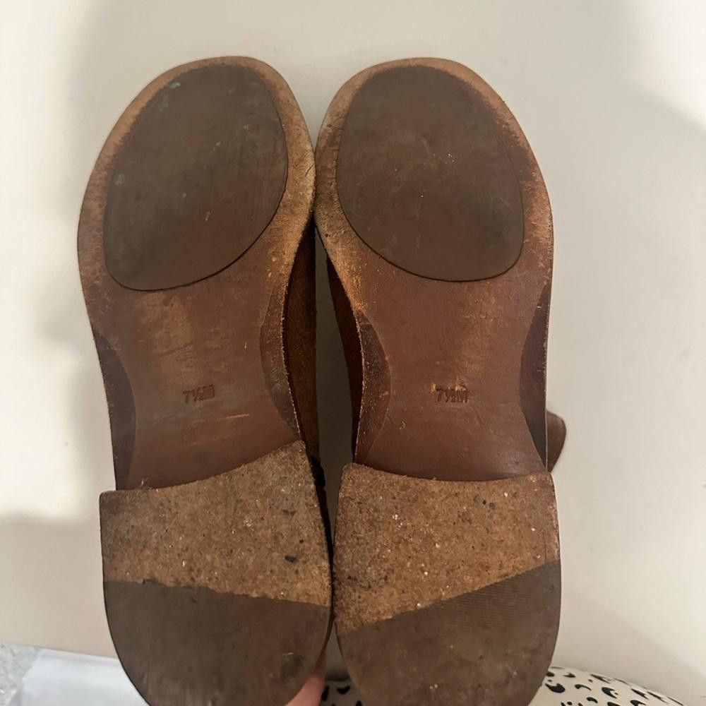 Tory Burch Tory Burch Alaina Flat Bootie Almond Tan Split Suede 7.5 Size US 7.5 / IT 37.5 - 11 Thumbnail