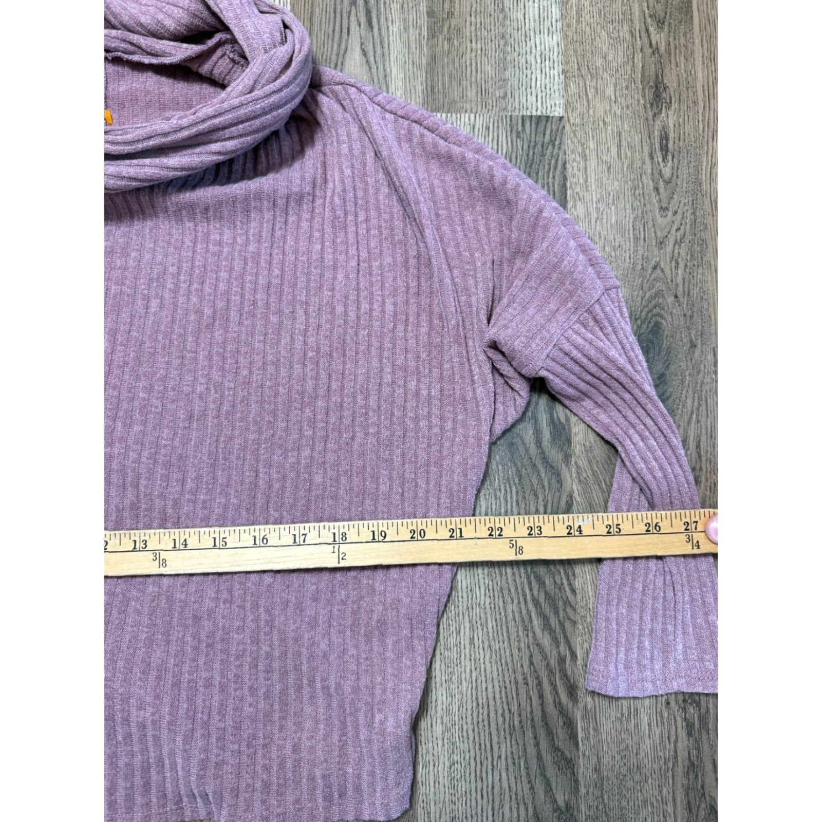 Vintage Ariella Shirt Womens Plus XXL Red Long Sleeve TurtleNeck Open Back Lace Up Shirts Womens Plus XXL Red Long Sleeve TurtleNeck Open Back Lace Up Size XXL / US 16-18 / IT 52-54 - 7 Thumbnail