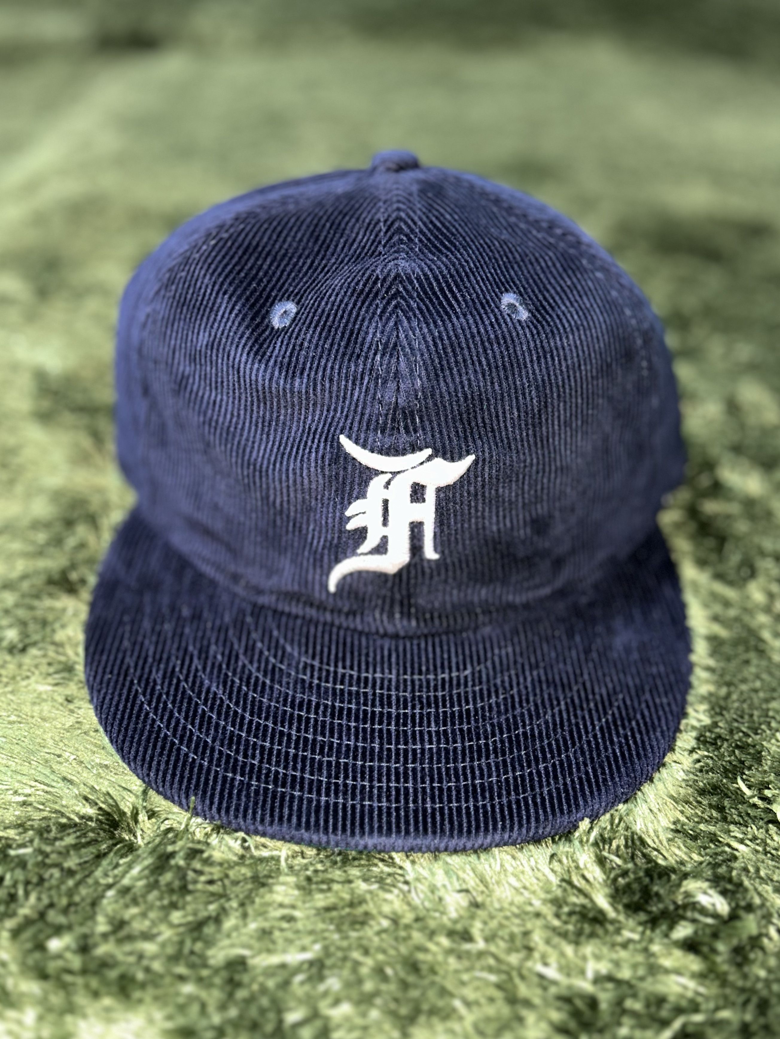 718] fear of god essential x new era corduroy cap navy