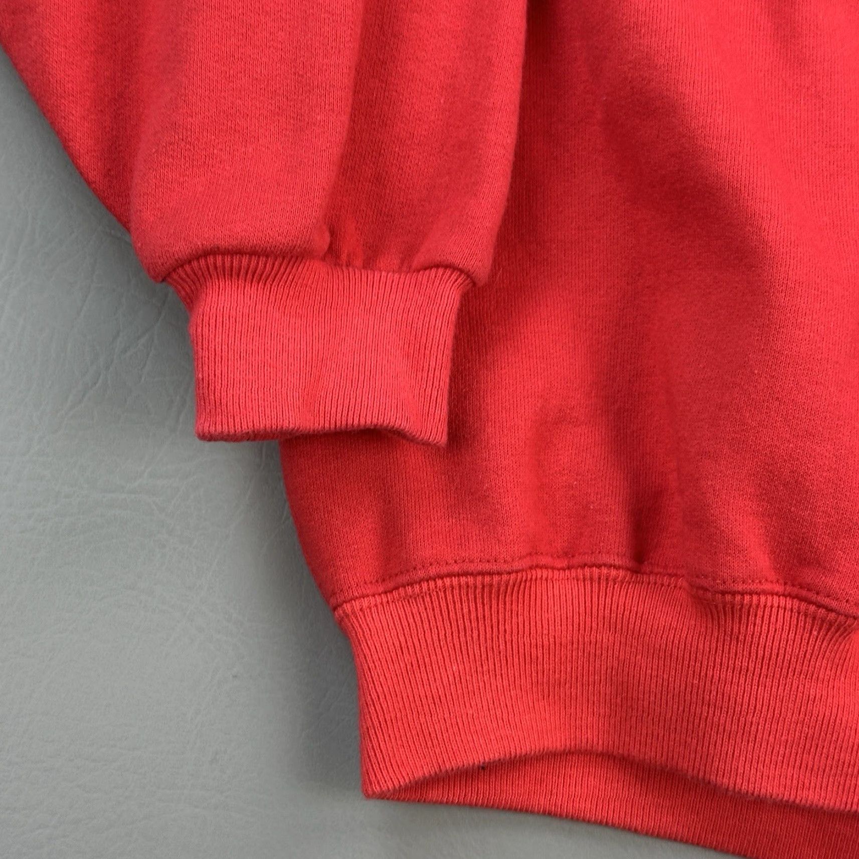 Guess VINTAGE Guess Georges Marciano Sweatshirt Womens Large Red Crewneck Pullover USA Size L / US 10 / IT 46 - 3 Thumbnail