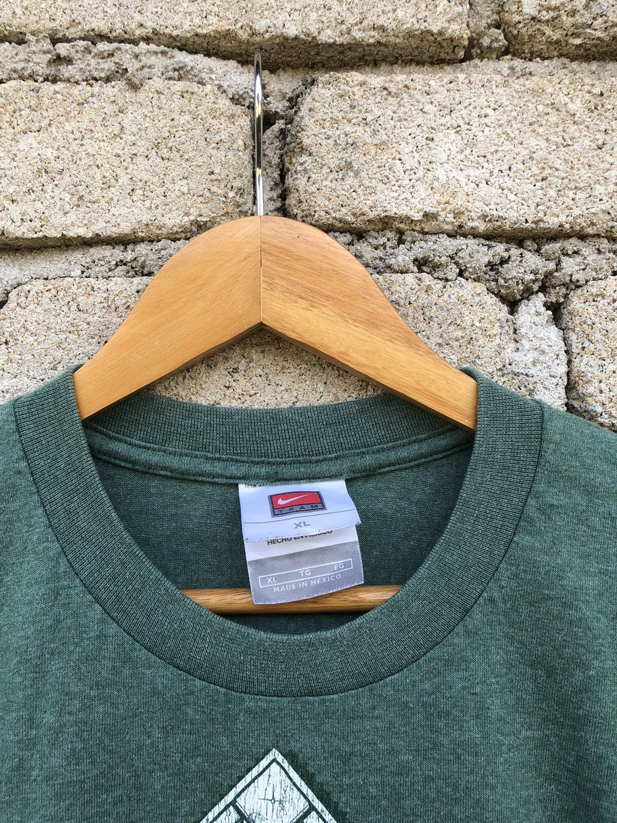 Nike Vintage Y2K Nike X MLB Oakland Athletics 50/50 Tshirt Size US XL / EU 56 / 4 - 8 Thumbnail