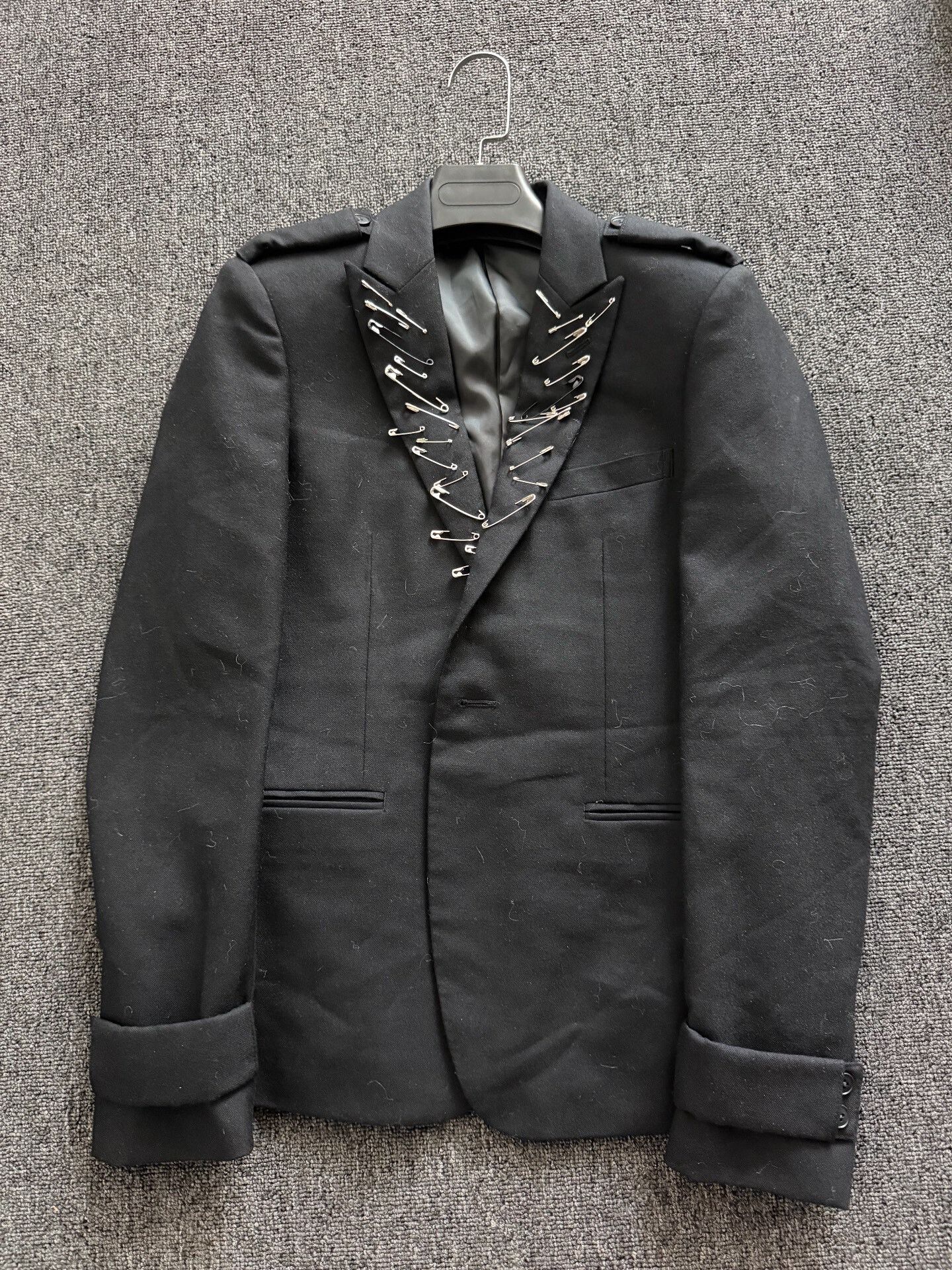 Pledge Black Gun Collar Suit by Pledge Size M / US 6-8 / IT 42-44 - 1 Thumbnail