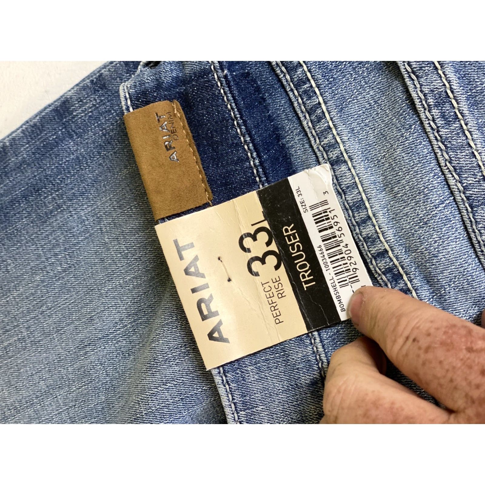 Ariat Ariat Jeans Mens 33” W 34” L Bombshell Perfect Rise Frayed Cuff Denim Straight Blue Denim 34” L Size US 33 - 7 Thumbnail