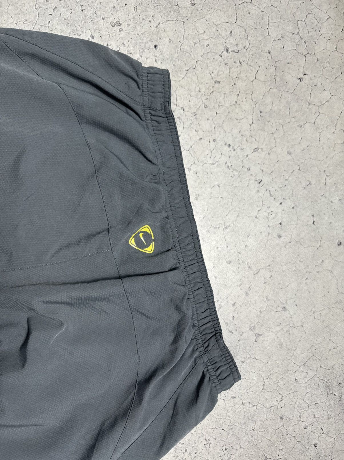 Nike Nike Total 90 Vintage Nylon Track Pants Drill Swoosh Y2K Size US 34 / EU 50 - 8 Thumbnail