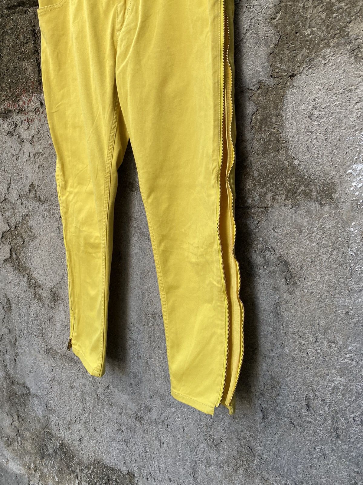 Louis Vuitton Yellow Side Zip Detail Jeans Size 27" / US 4 / IT 40 - 4 Thumbnail