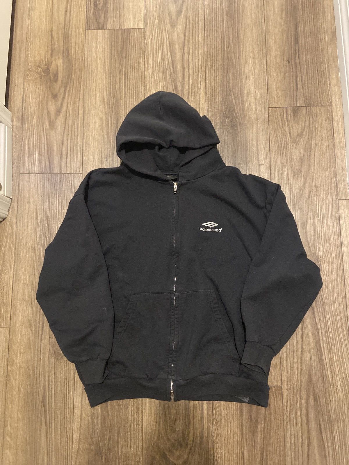 BALENCIAGA ポロ ジップフーディー Balenciaga Balenciaga 3B in-store exclusive zip-up | Grailed