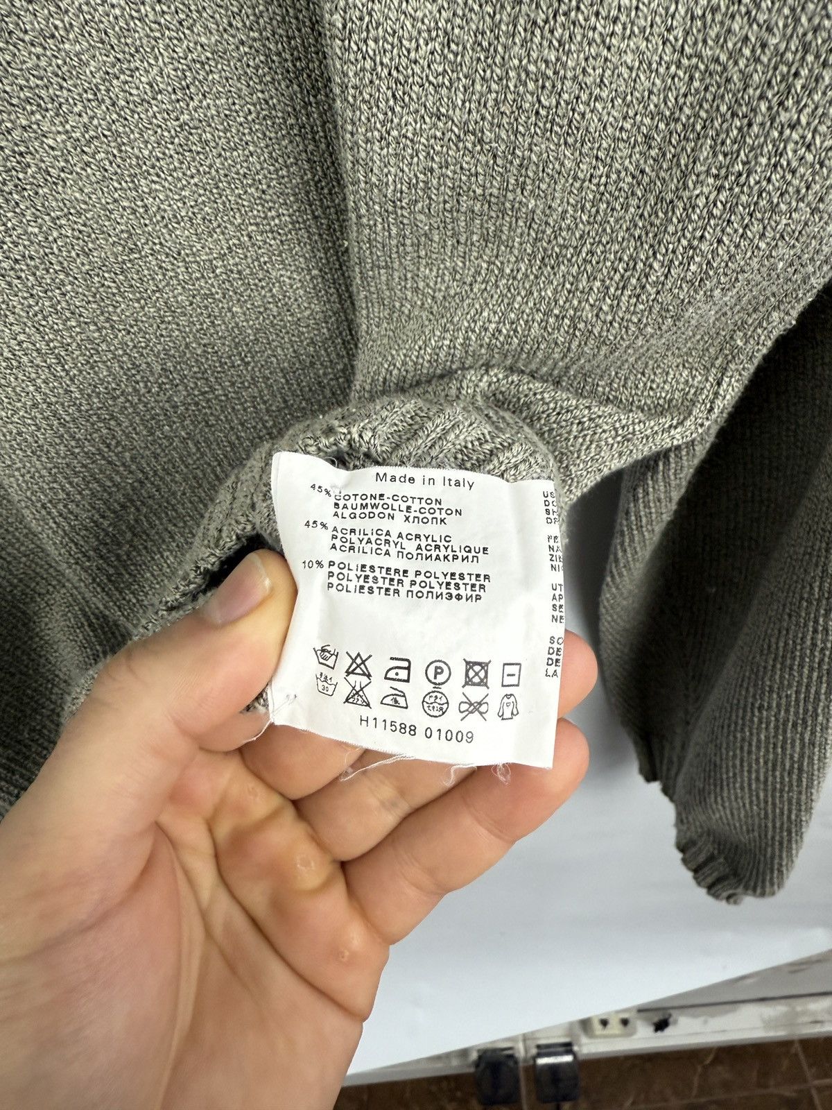 Hugo Boss 🇮🇹 Vintage 90s Hugo Boss Archive Knit Sweaters Made in Italy Size US L / EU 52-54 / 3 - 7 Thumbnail