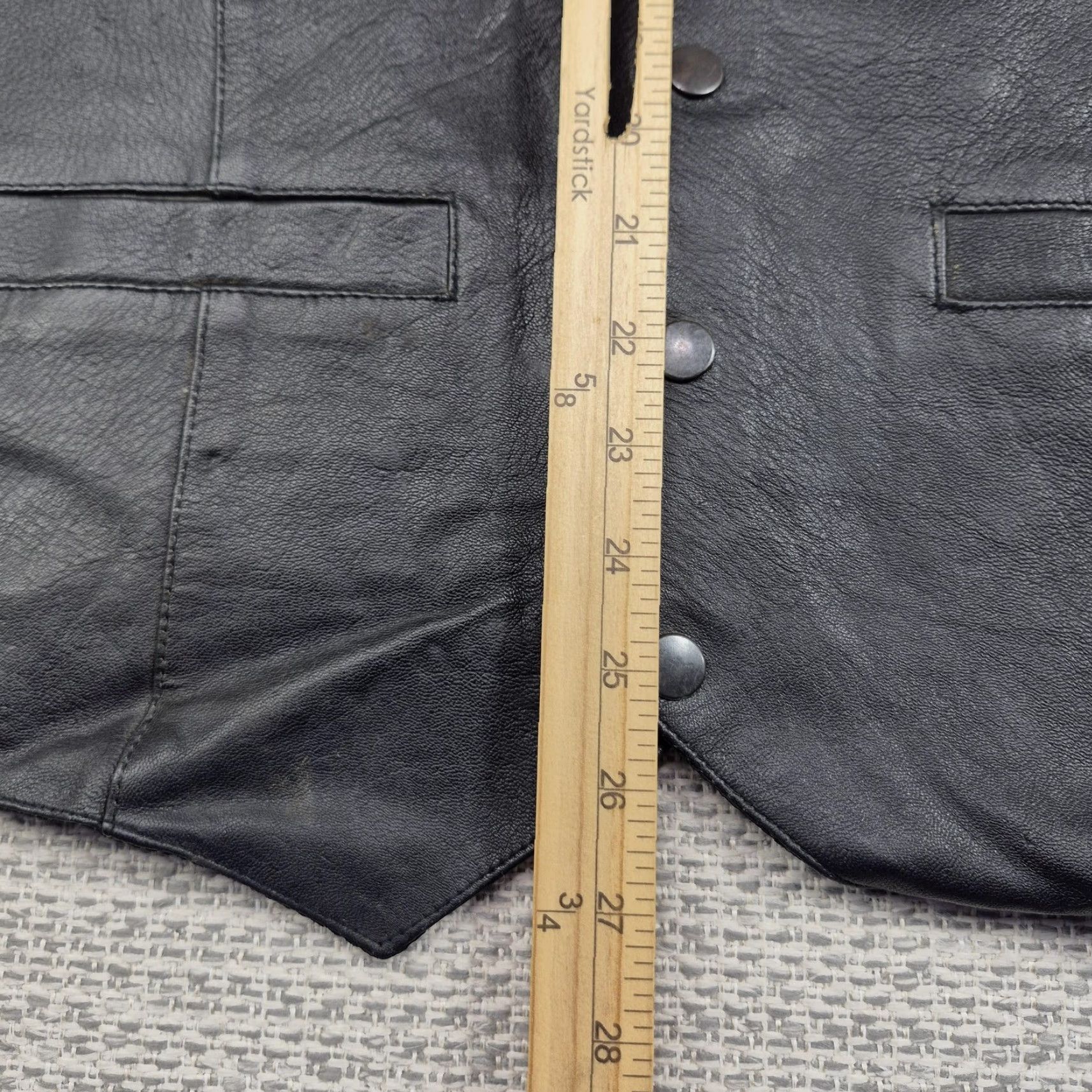 Vintage VINTAGE Golden Nugget Vest Mens XL Black Leather Biker Snap Cinch Belt Lined Pockets Jacket/Coat Length: Mid-Length Size US XL / EU 56 / 4 - 7 Thumbnail