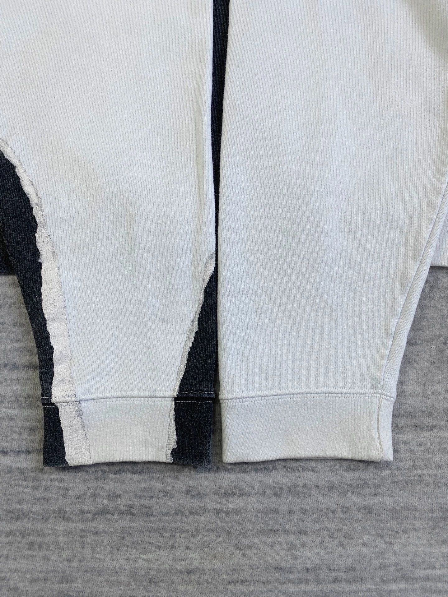 Maison Margiela Maison Margiela Black & White Splatter Crewneck Size US S / EU 44-46 / 1 - 5 Thumbnail