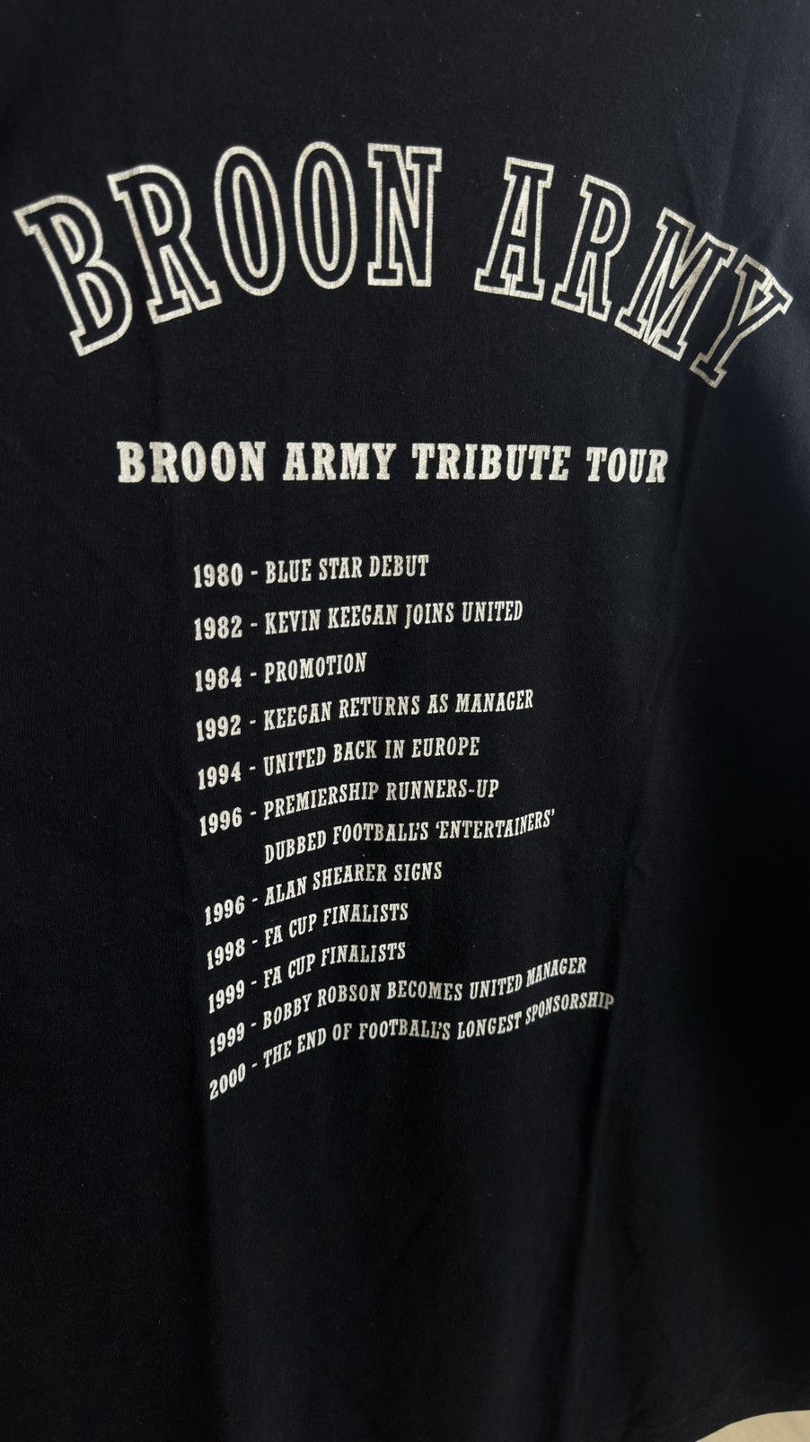 Vintage Vintage Newcastle United Broon Army Tribute Tee Size US XL / EU 56 / 4 - 11 Thumbnail