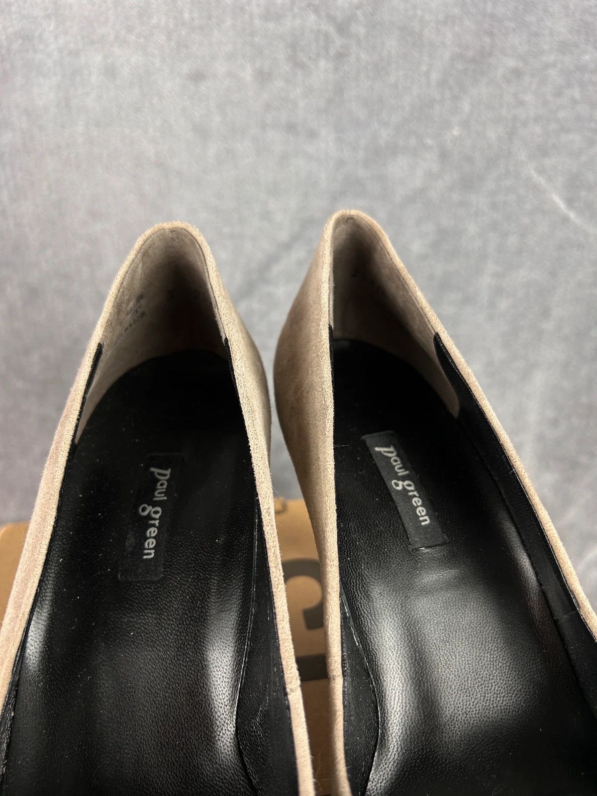 Designer Paul Green heels grey suede with chain Size US 7.5 / IT 37.5 - 7 Thumbnail