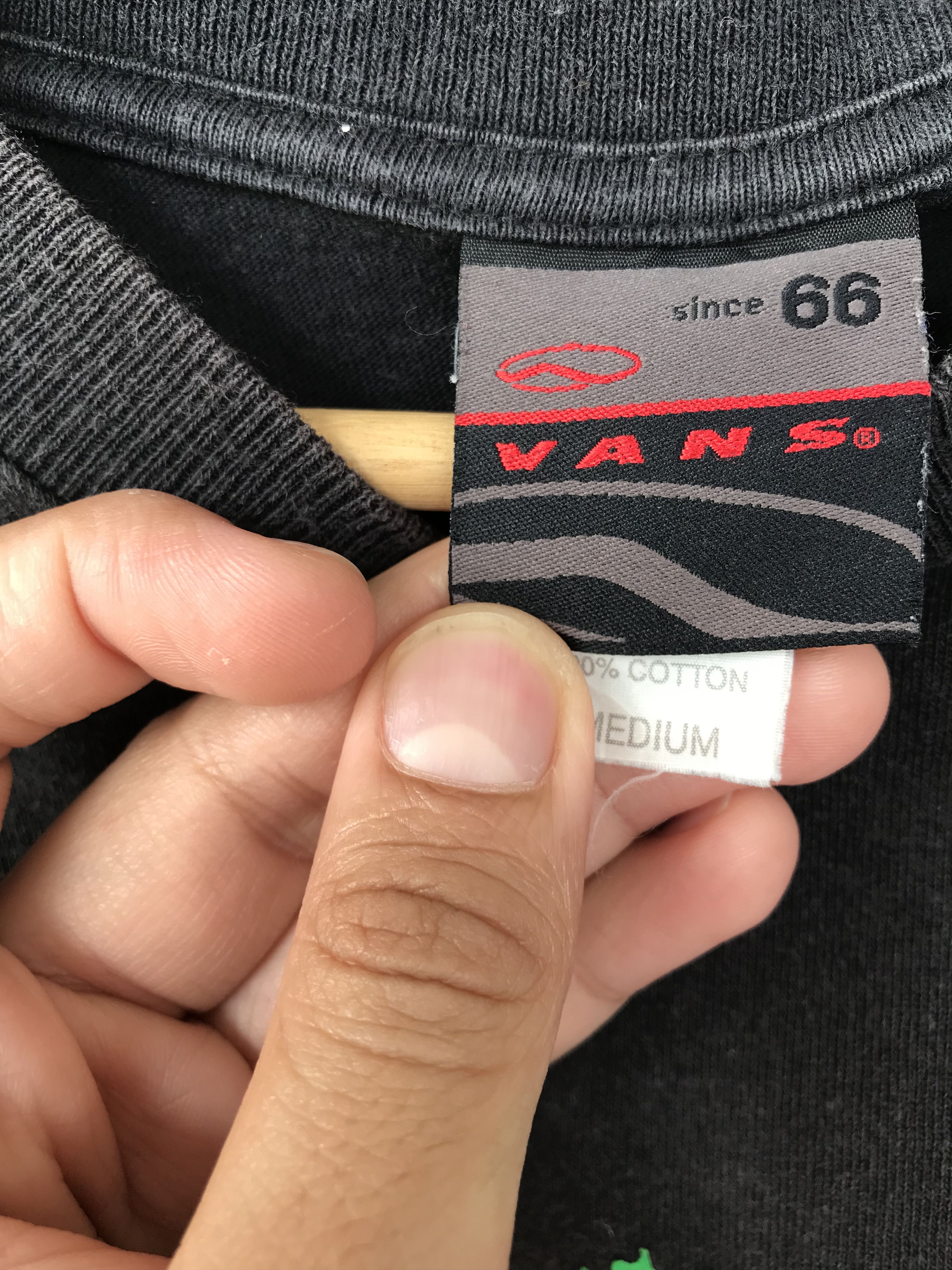 Vans Vintage Distressed Vans U.S.A Tee skateboarding Size US M / EU 48-50 / 2 - 5 Thumbnail