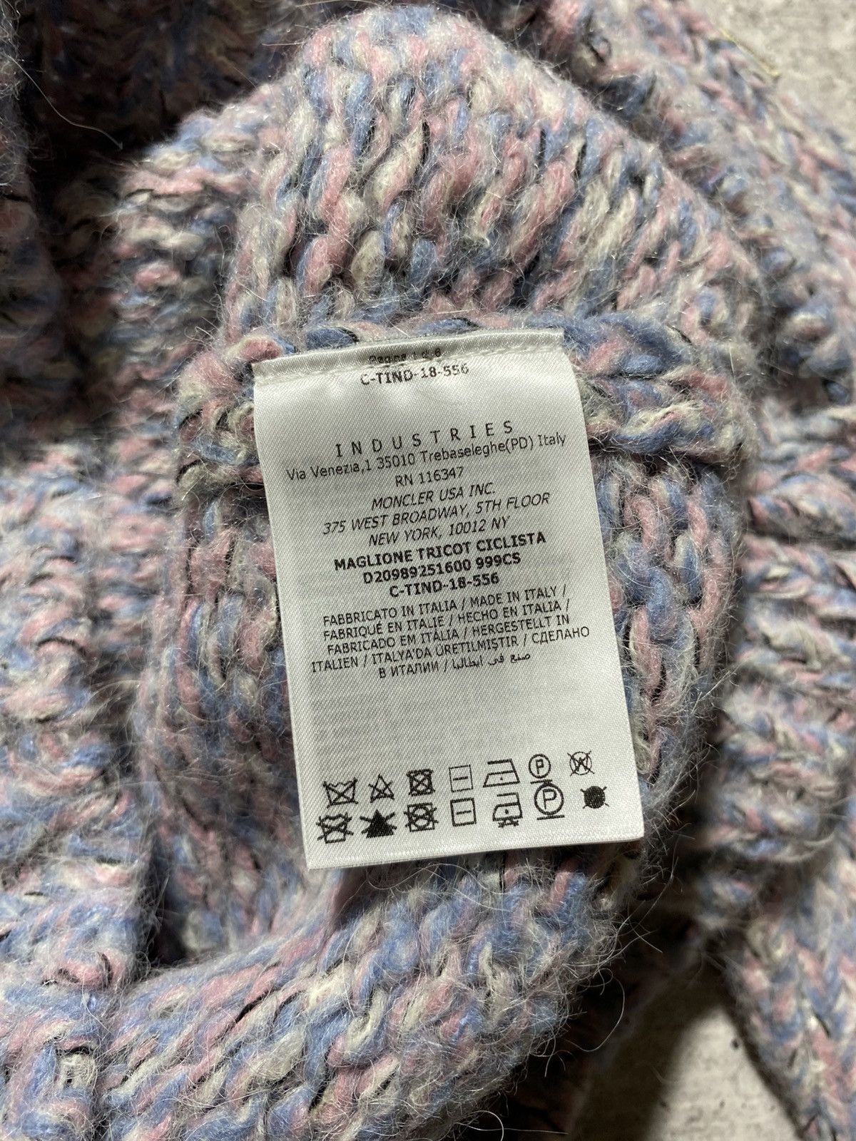 Moncler MONCLER ALPAKA KNIT SWEATER Size M / US 6-8 / IT 42-44 - 16 Thumbnail