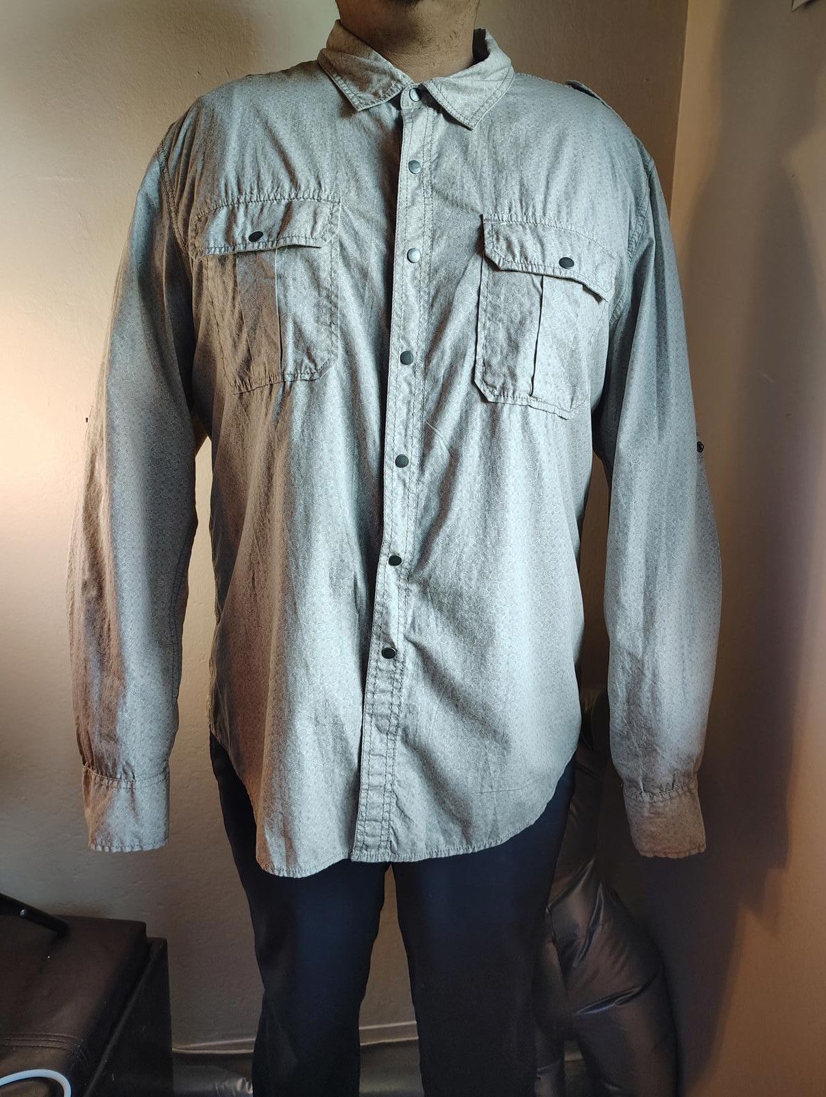 Calvin Klein Calvin Klein safari roll XL Long Sleeve chest pockets tan Size US XL / EU 56 / 4 - 1 Thumbnail