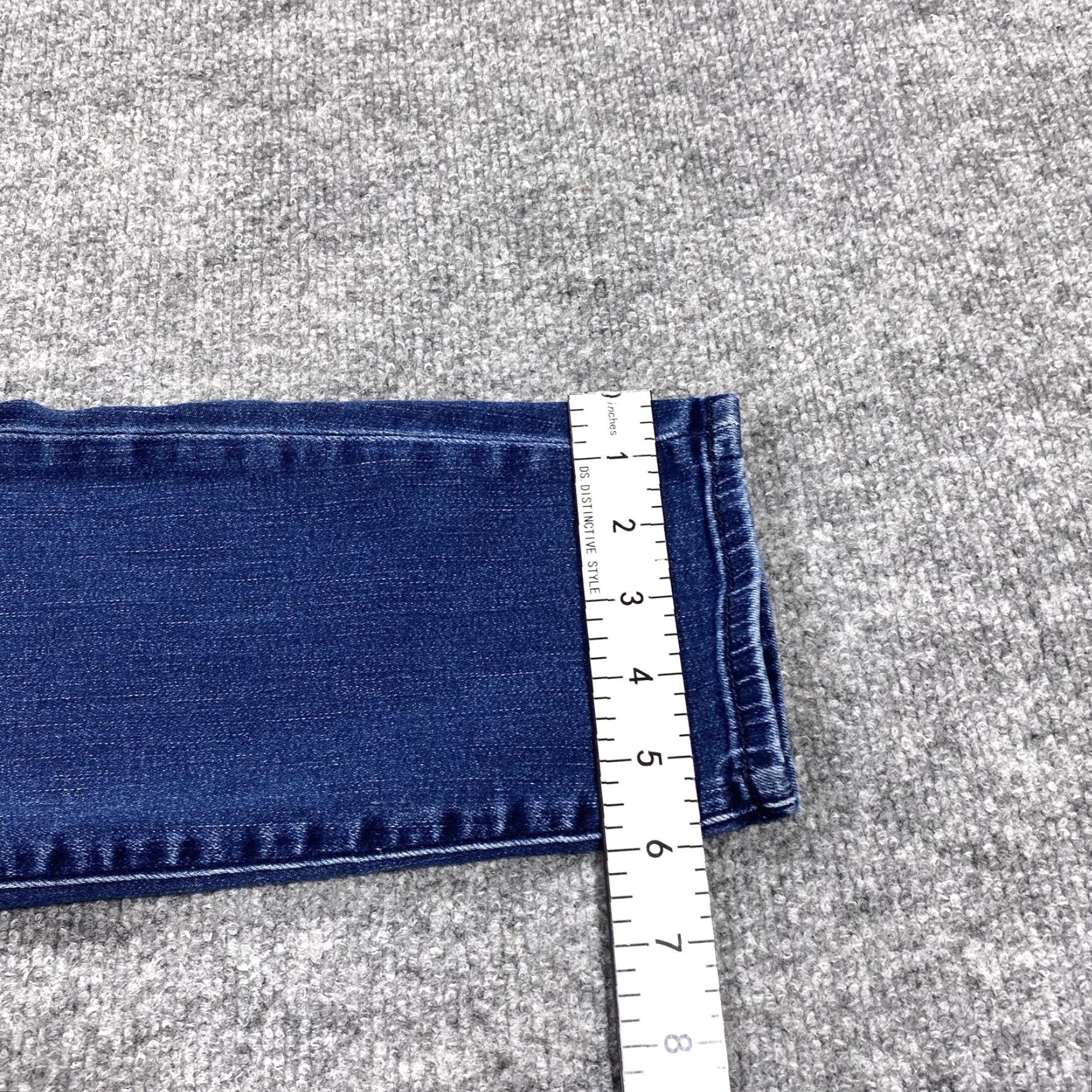 Vintage Rock & Republic Jeans Womens 28 Blue Skinny Medium Wash Slim Distressed Denim Size 28" / US 6 / IT 42 - 6 Thumbnail